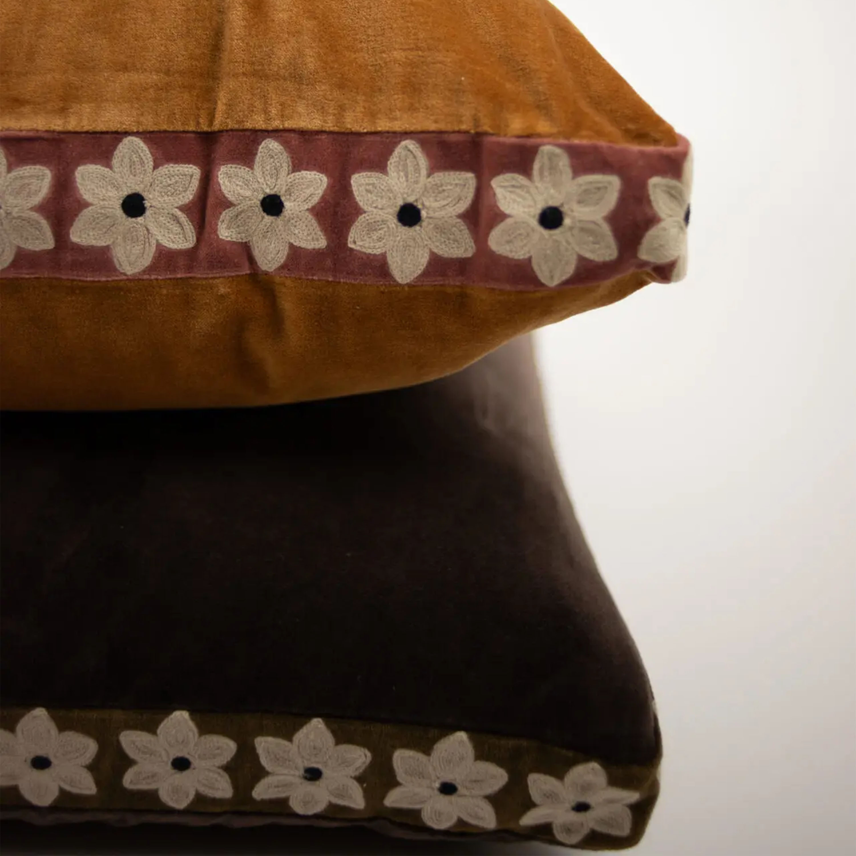 Olsson &amp; Jensen Daisy Kissenbezug Kamel 60x60