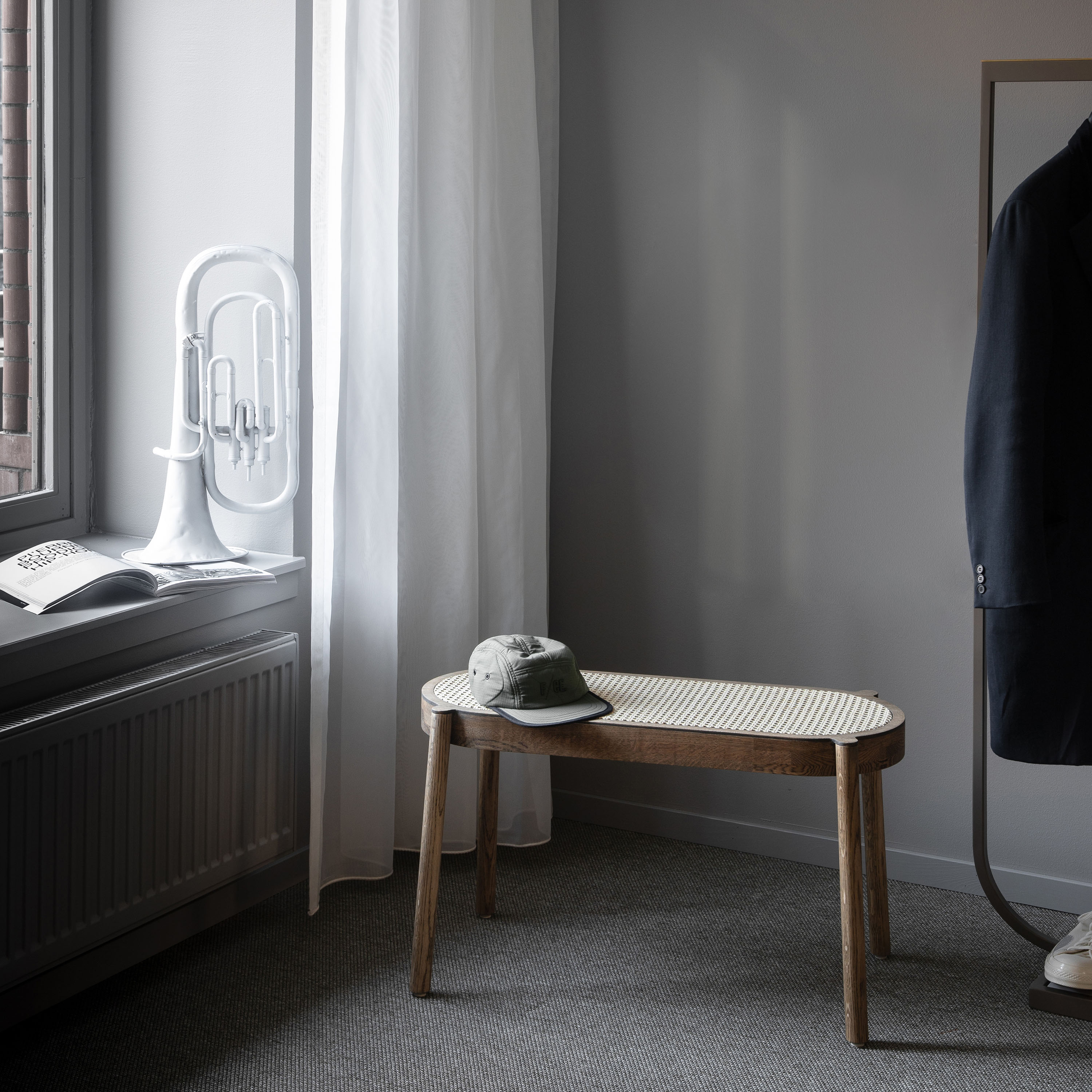 Northern Pal Benk Smoked Oak/Light Mesh 80cm