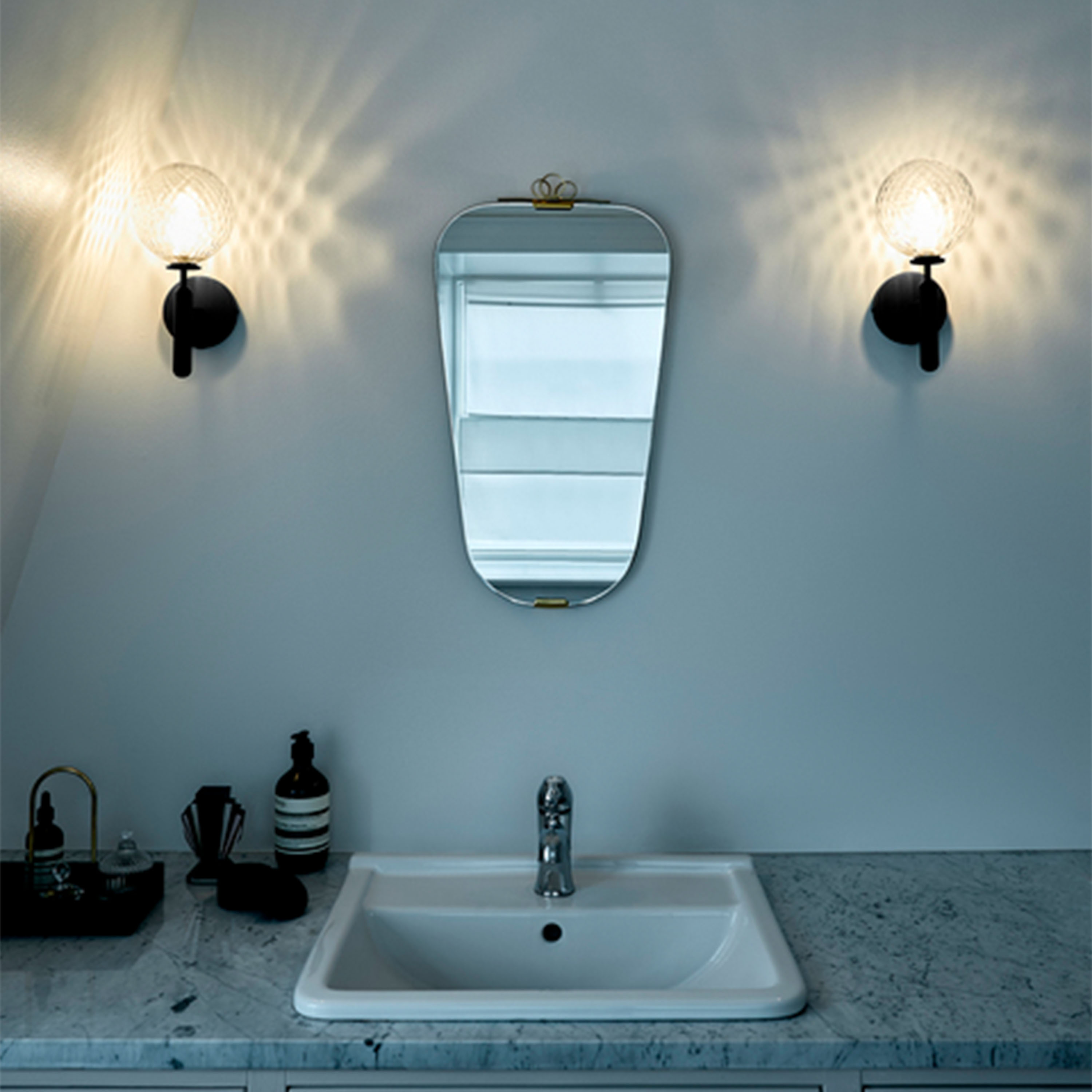 Nuura Miira Vägglampa Rock Grey/Optic Clear