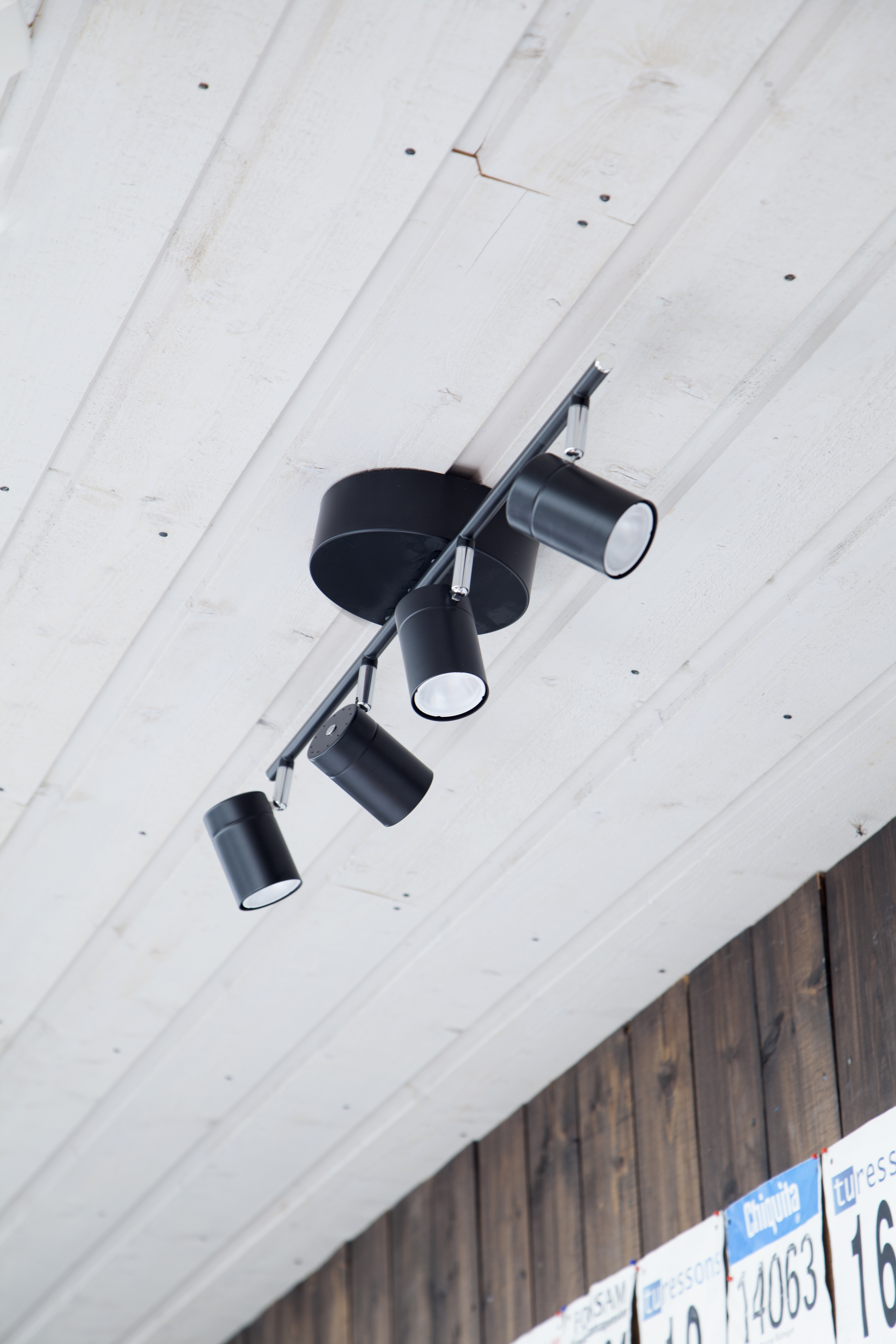 By Rydéns Correct 4 lys Spotlight Svart