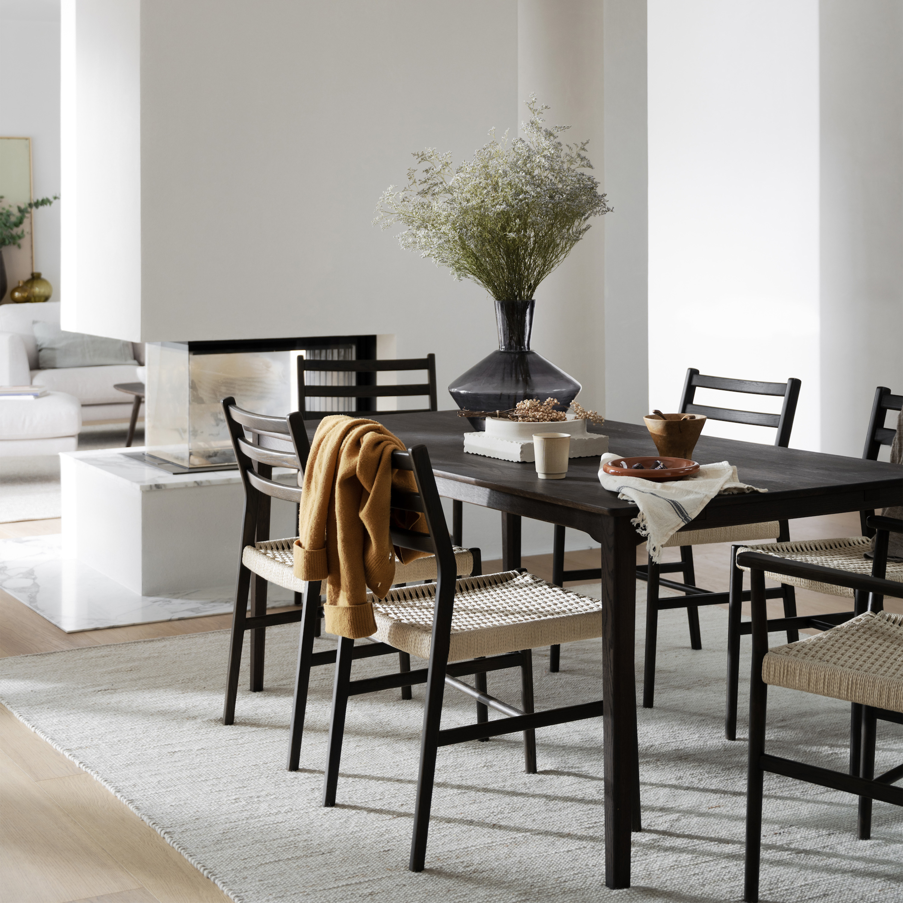 Rowico Home Markham Matbord Brun 140cm