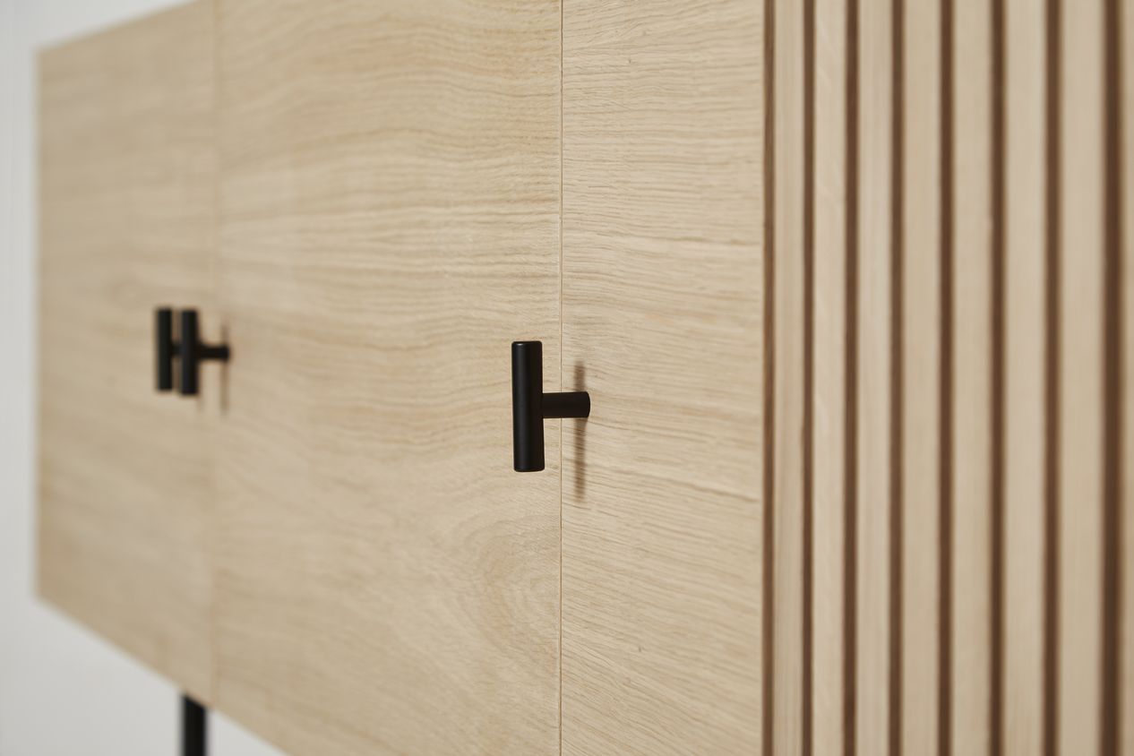 Woud Array Sideboard White Oak/Black 180cm