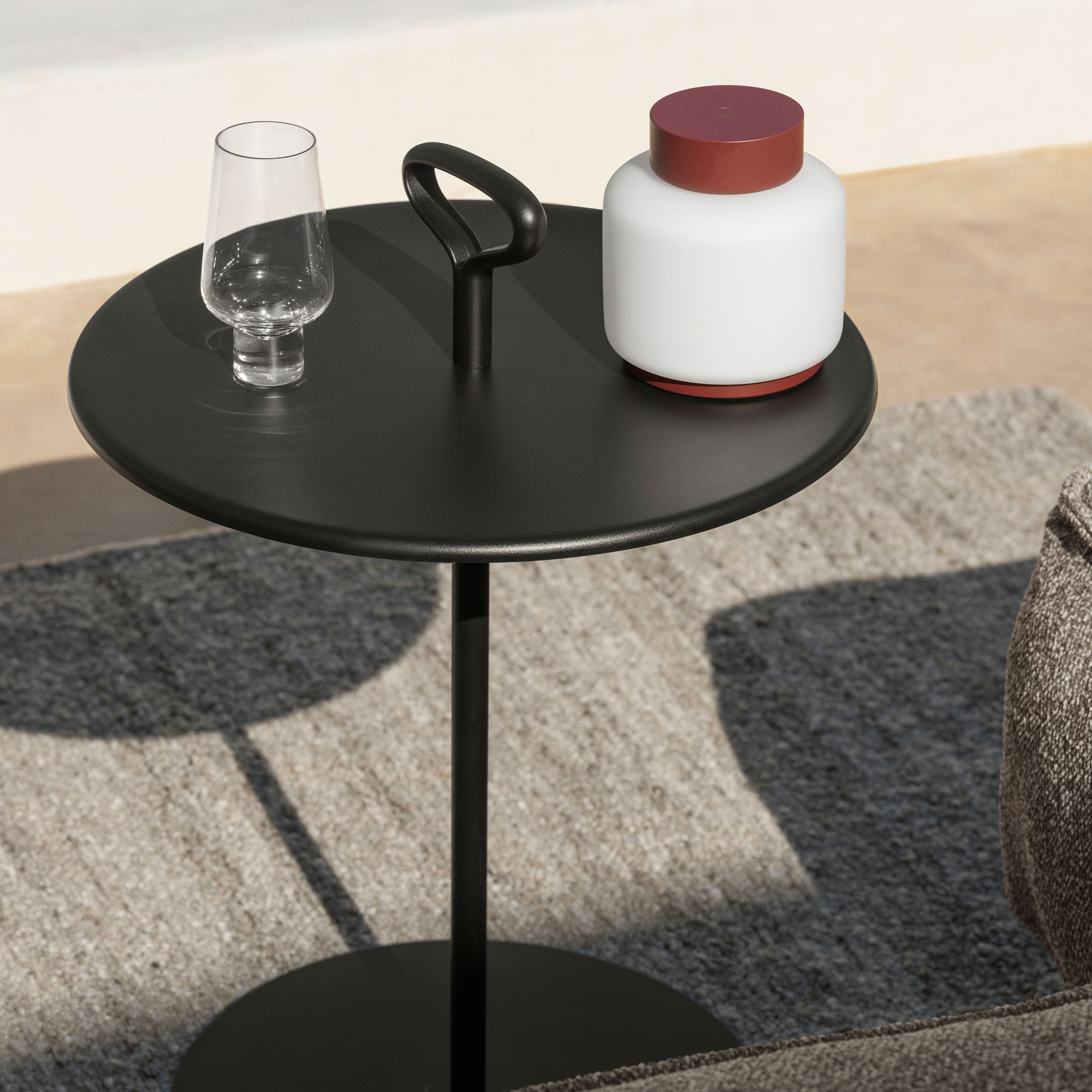 Blomus Porter Sidobord Black Ø42