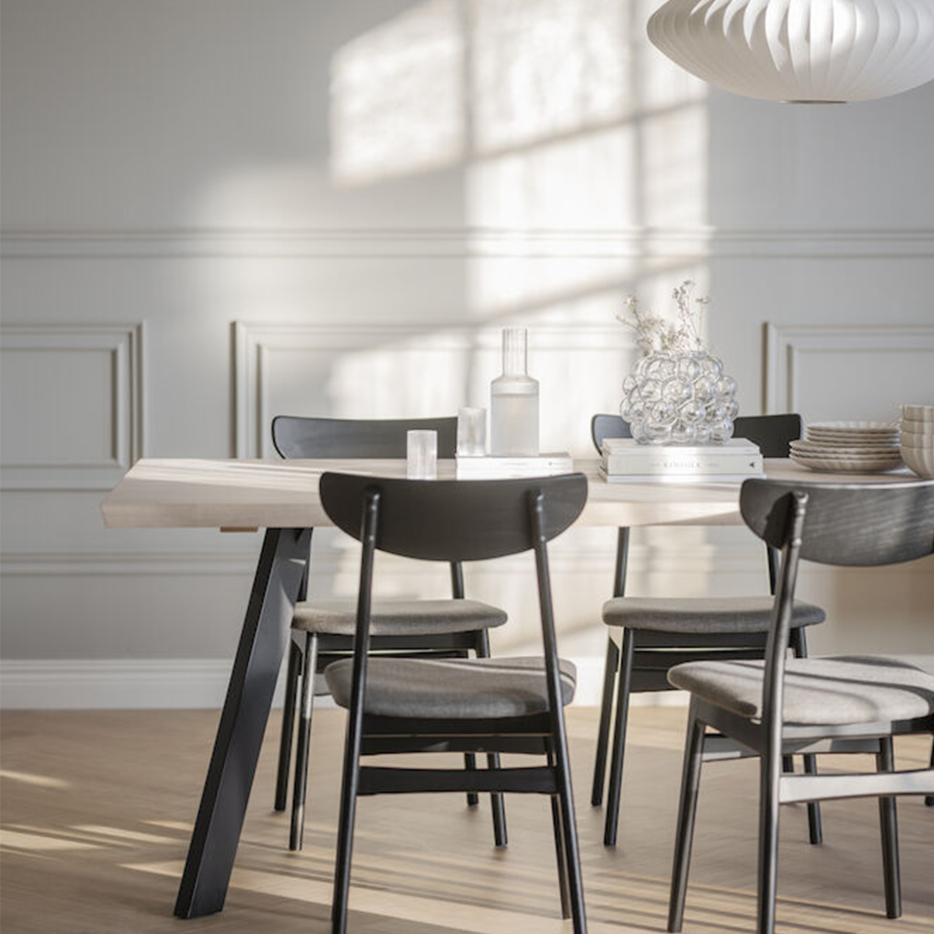 Rowico Home Fred Matbord Vitpigmenterad 170cm