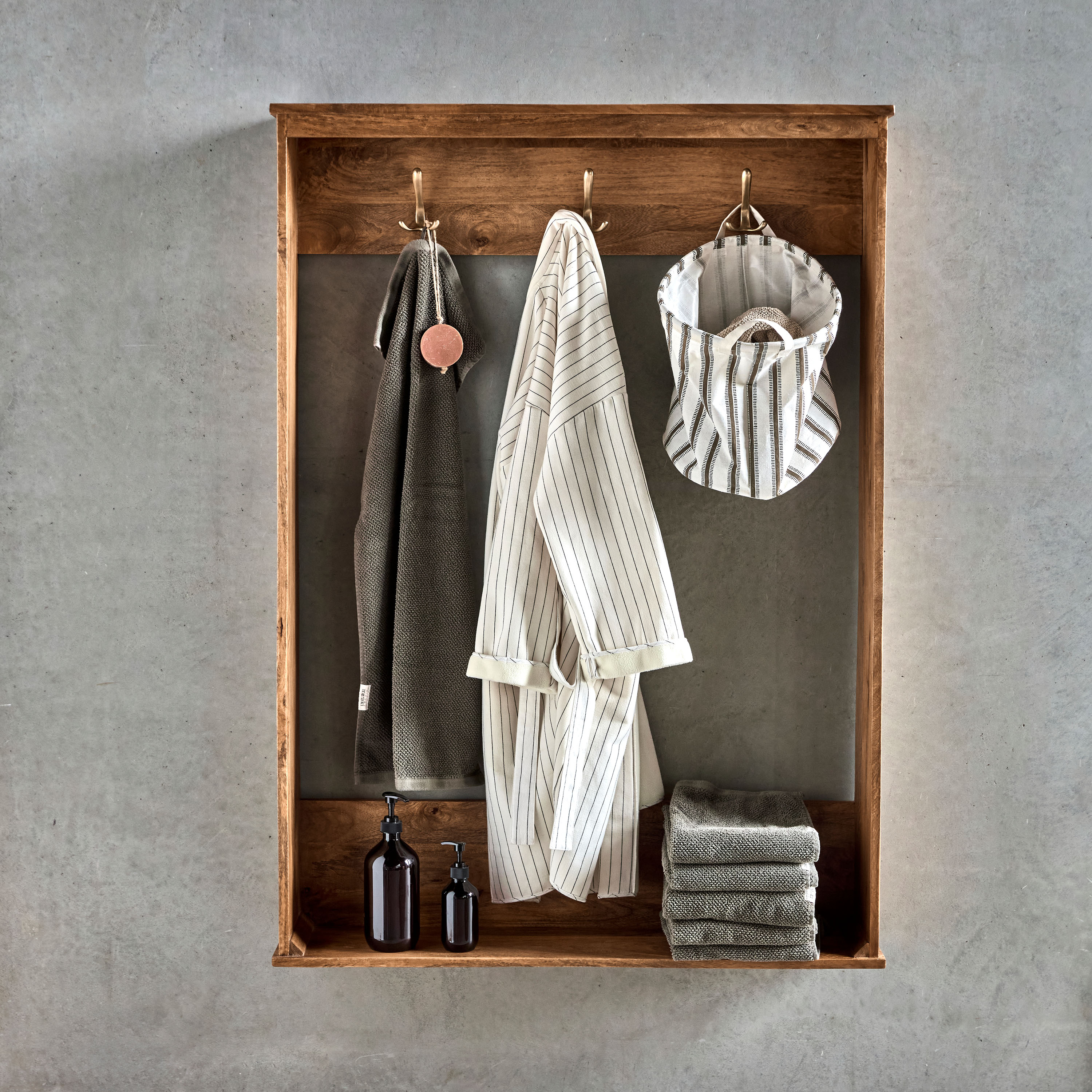 House Doctor Balance Kleiderständer Antikbraun 100 cm