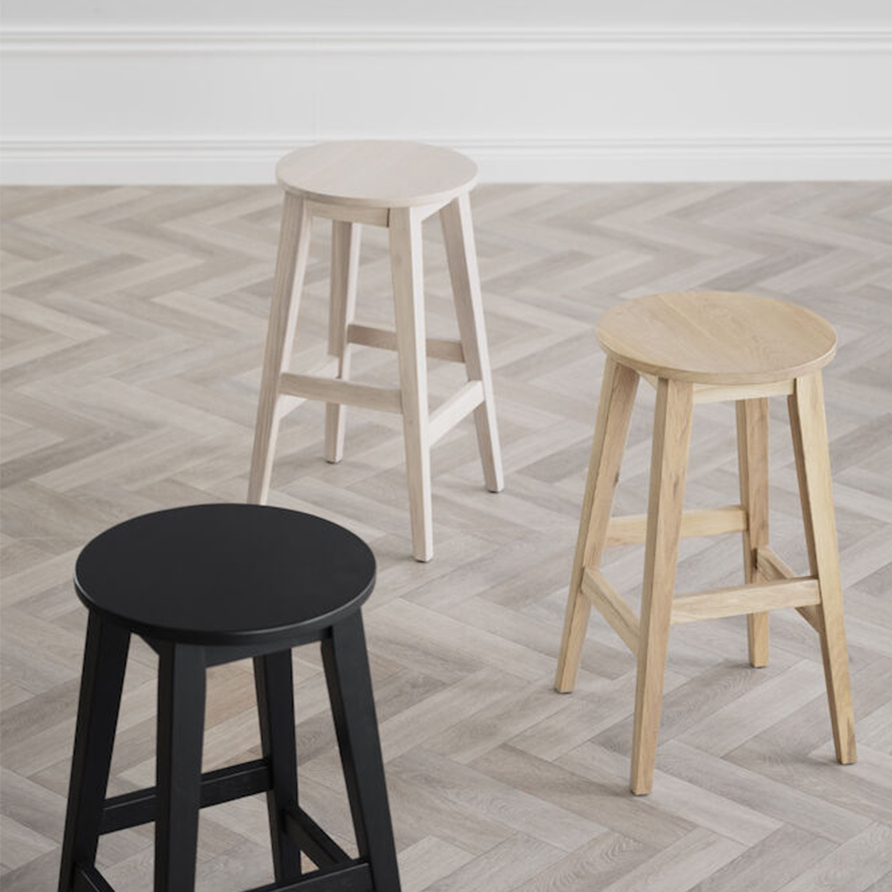 Rowico Home Austin Barstol Lackad Ek