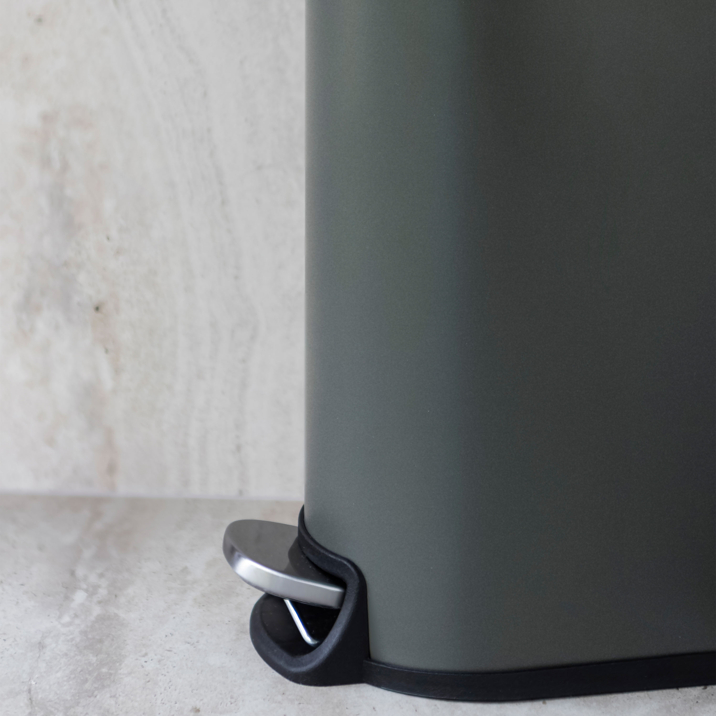 Mette Ditmer Mini-Walther Treteimer Dunkeloliv