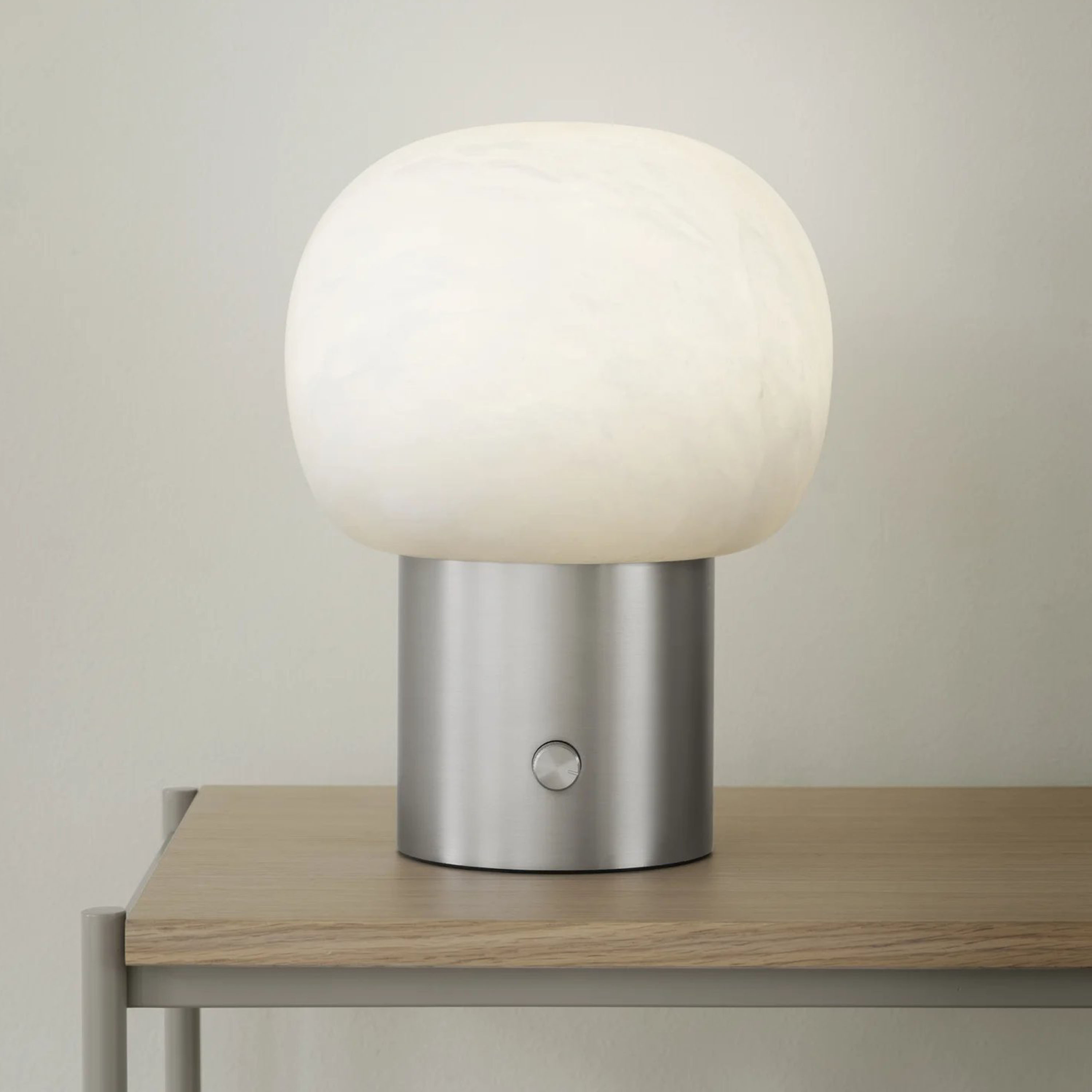 Blomus Iris Bordlampe Rustfritt Stål matt/White 32cm