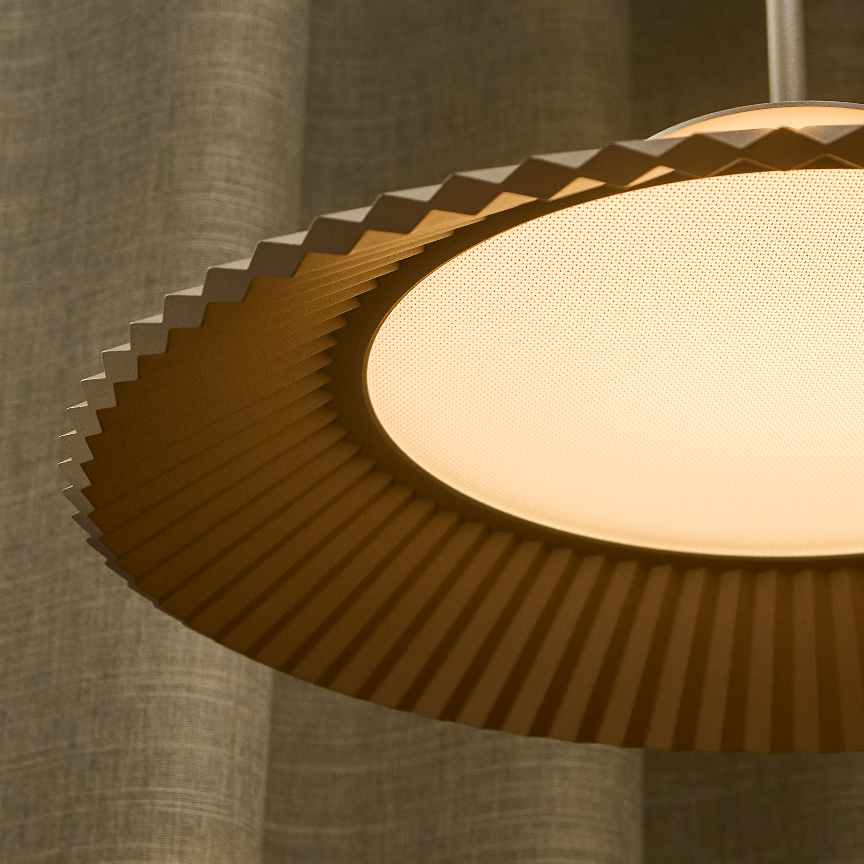 LOOM Design Ballerina So Taklampe Soft Ivory Ø35
