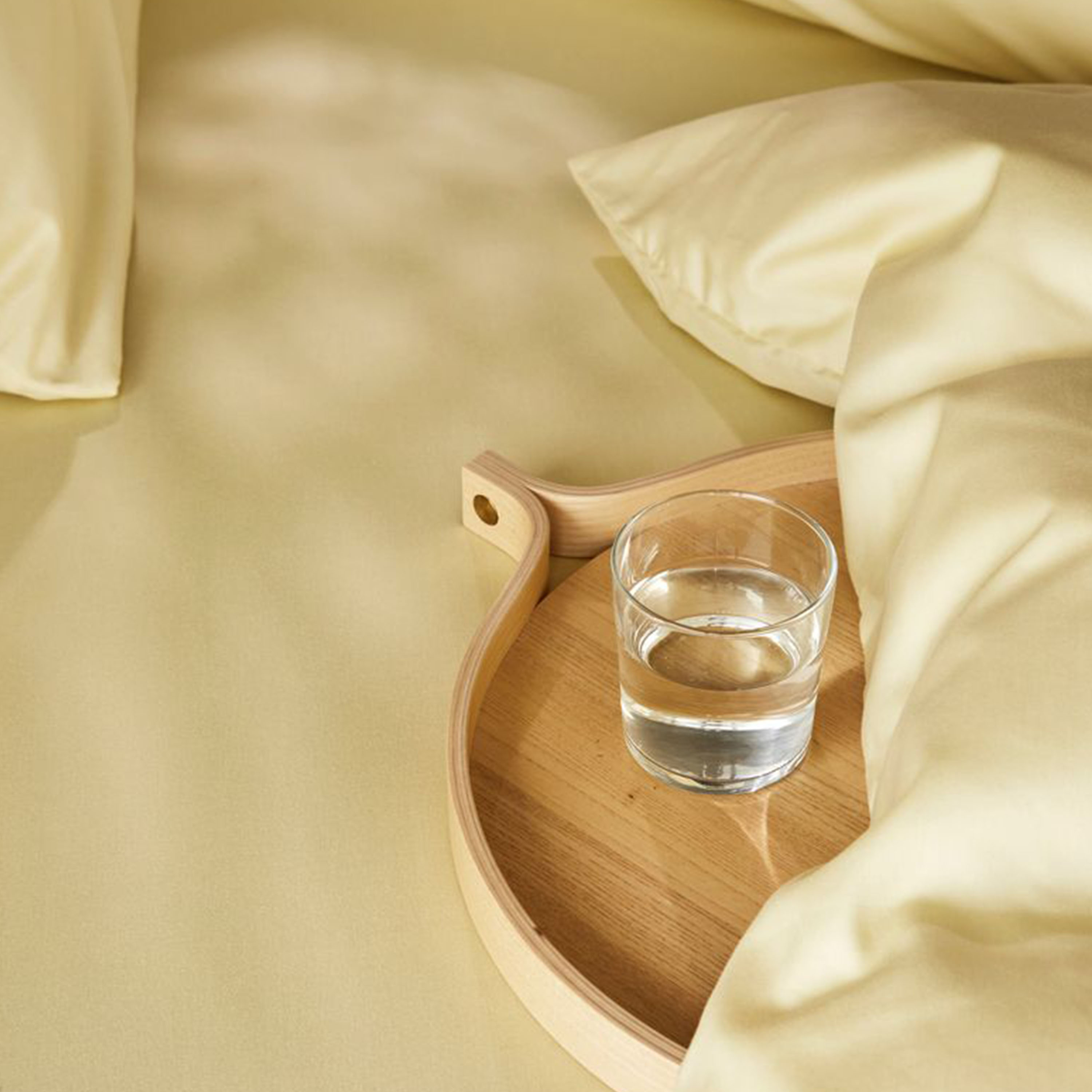 Høie Harmoni 2-del Påslakanset Satin Ljusgul