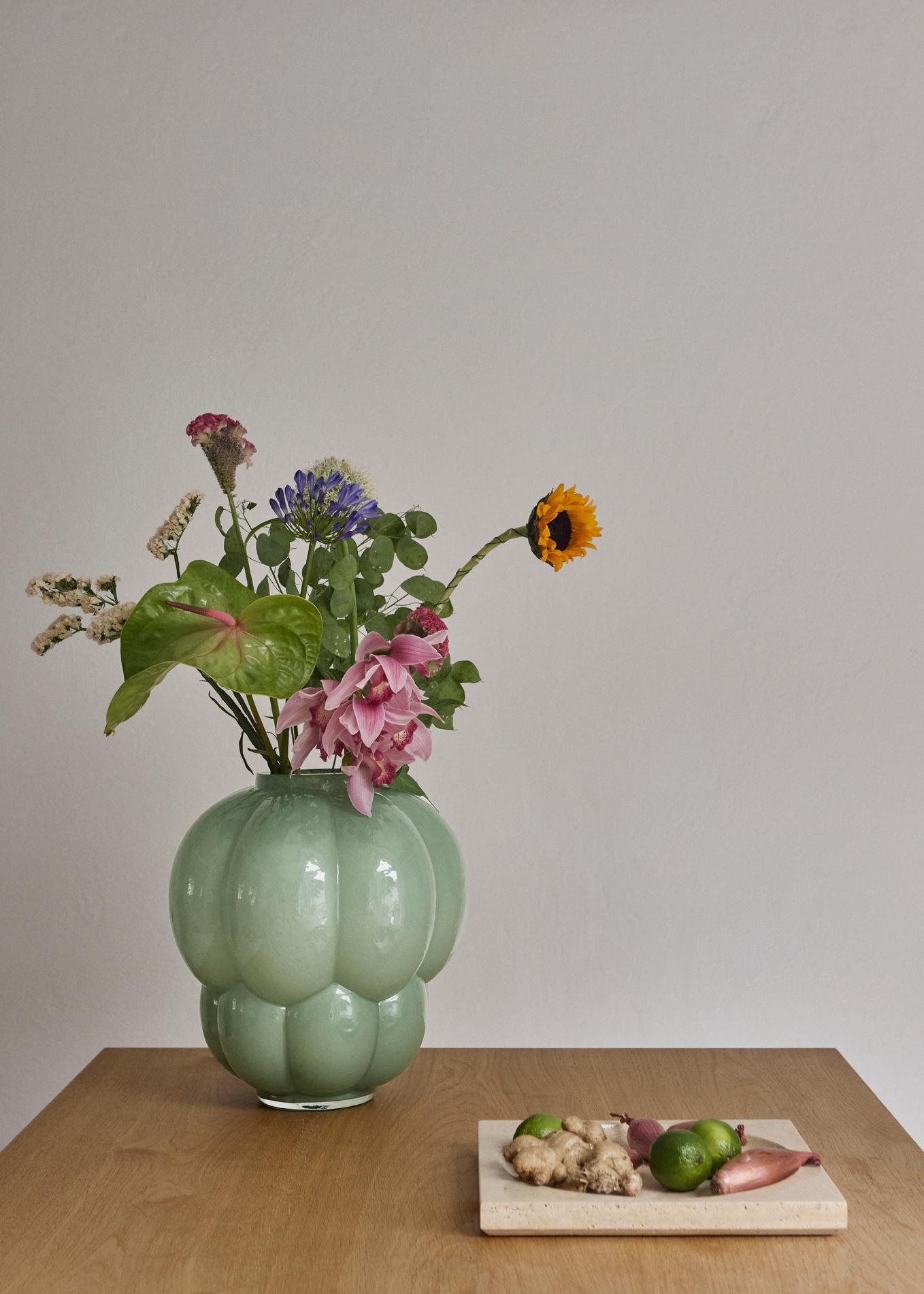 AYTM Uva Vas Glas Pastel Green 28cm