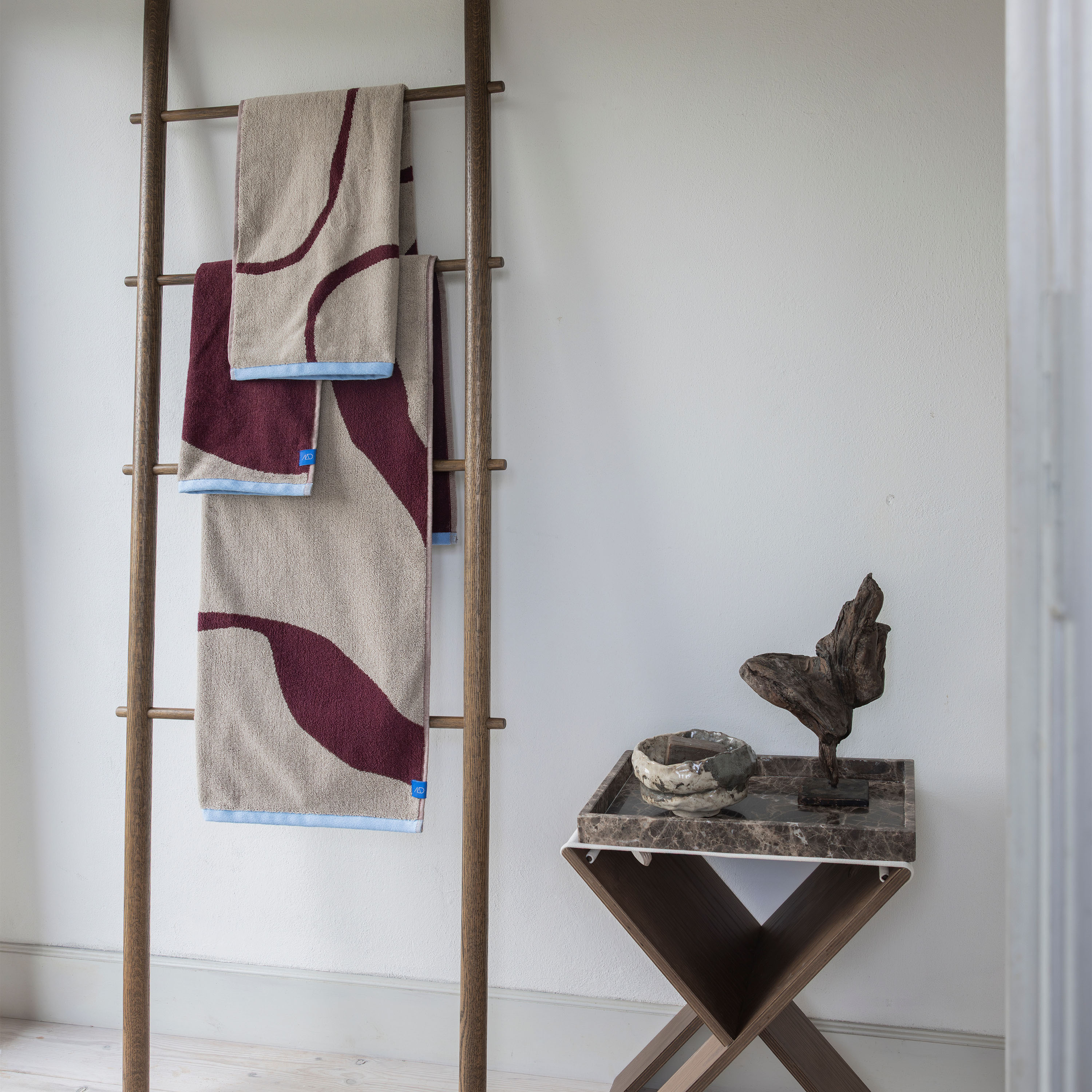 Mette Ditmer Nova Arte Handtuch Wein/Sand 70x133