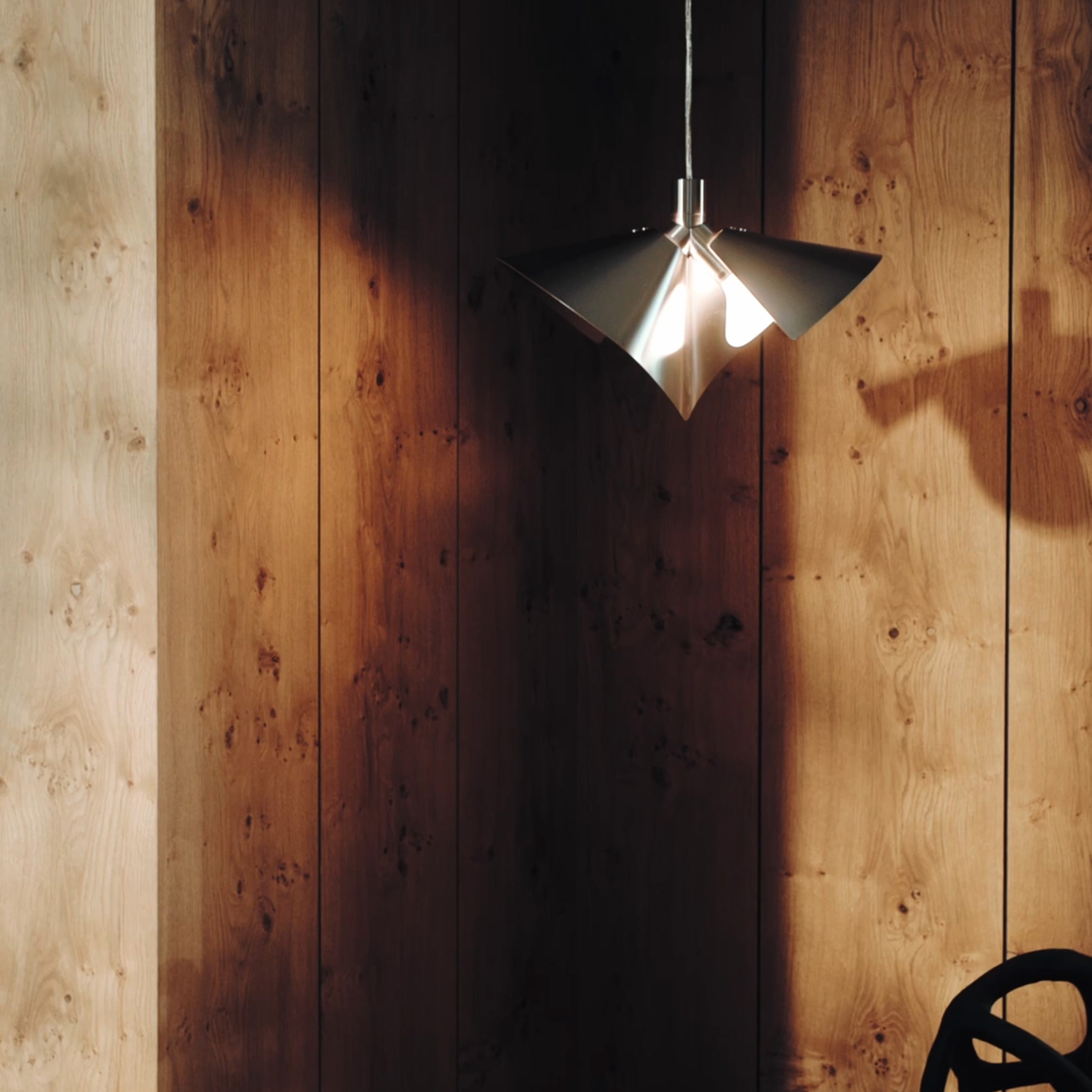 Frandsen Peel Riippuvalaisin Brushed Stainless Steel