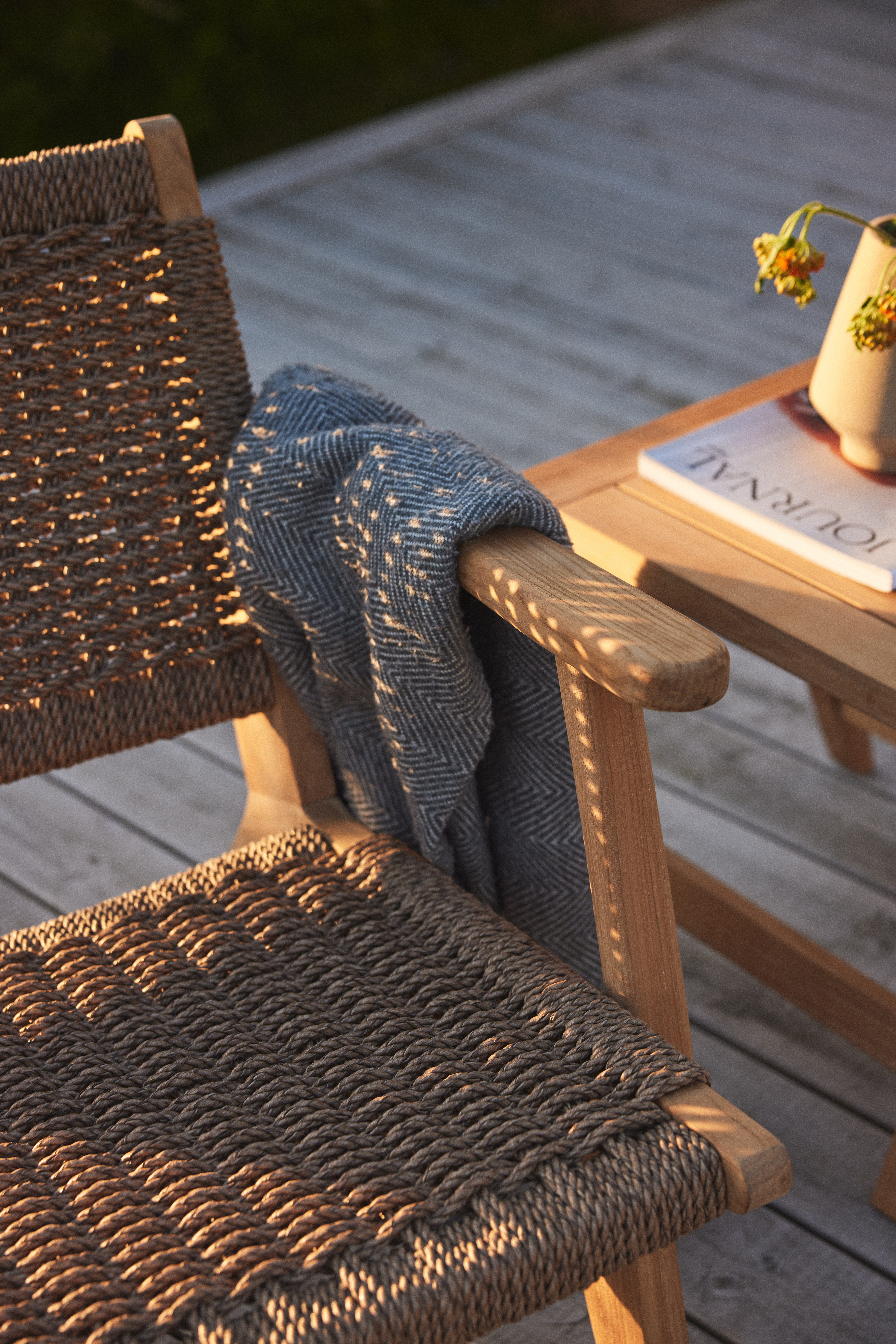 Cinas Eya Ulkoilmaistuin Teakki