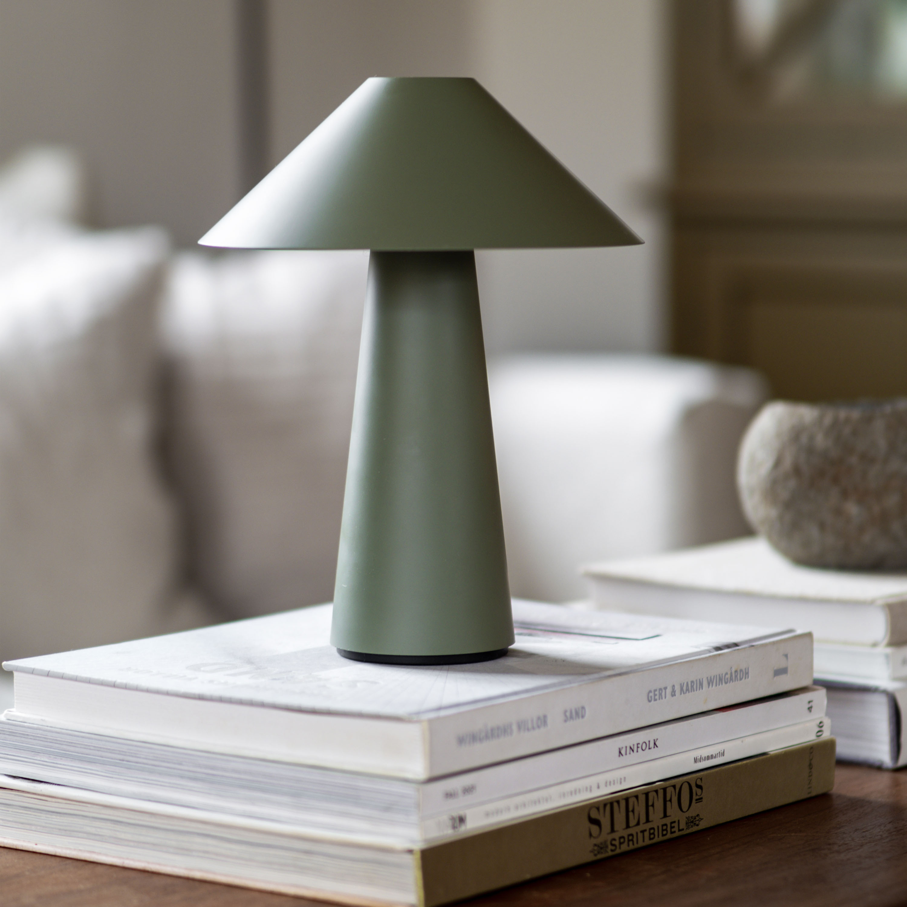 Globen Lighting Cannes Portabel Tischlampe Grün 26cm