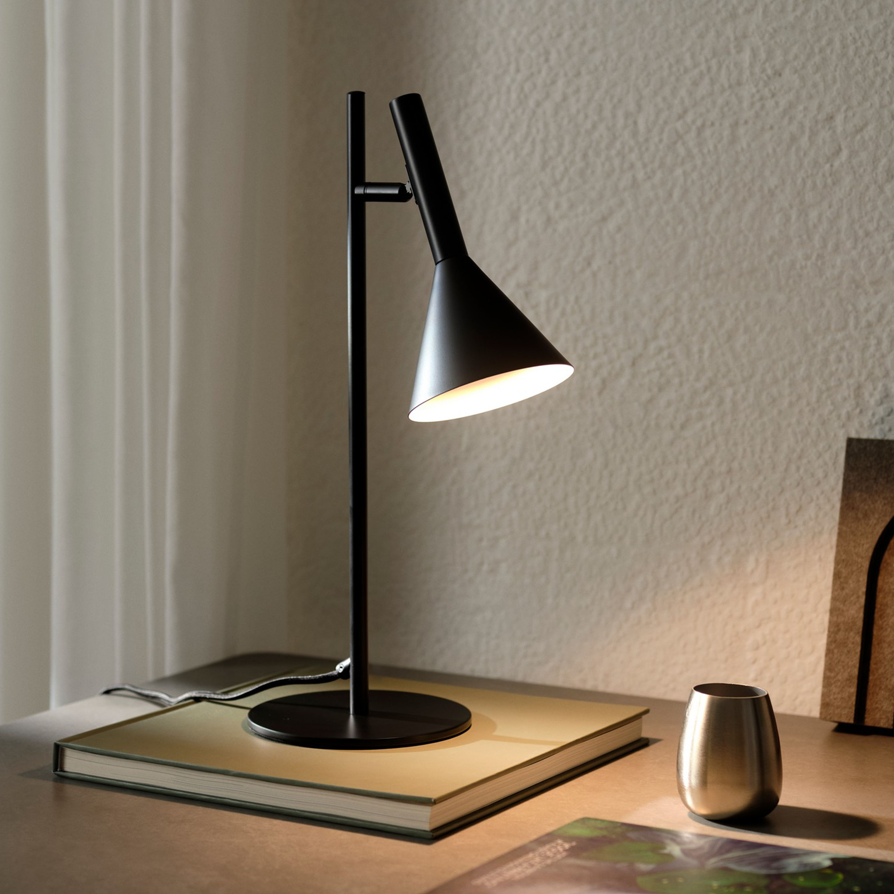 Nordlux Kelvis Bordlampe Svart 42cm