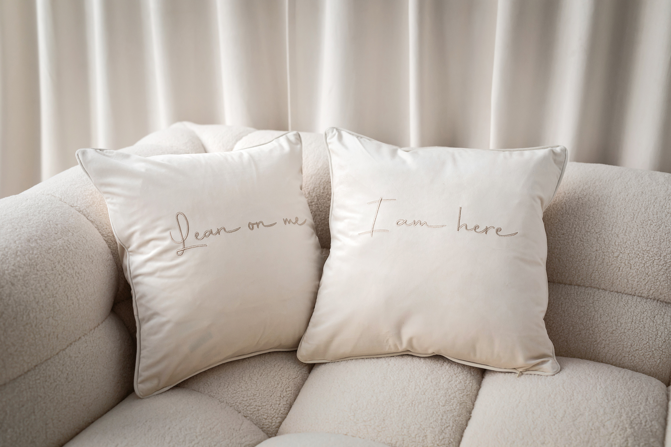 Sleepo Collection Lean on me Putevar Offwhite