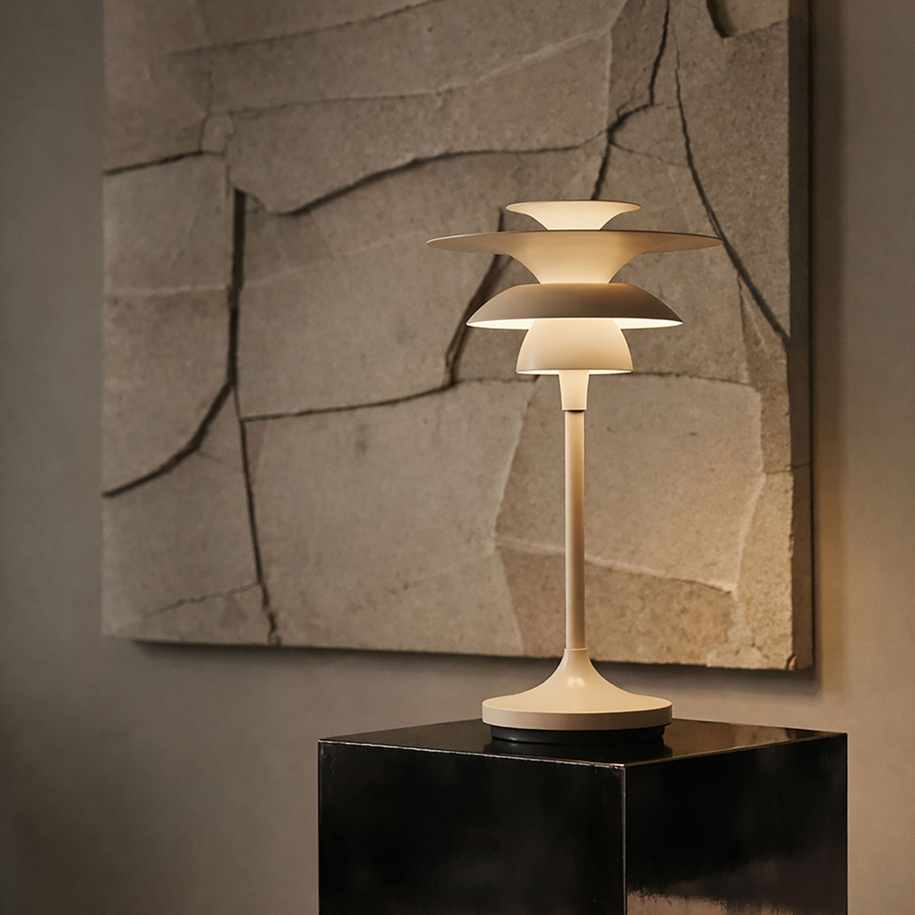 Belid Picasso Tischlampe Nougat 35cm