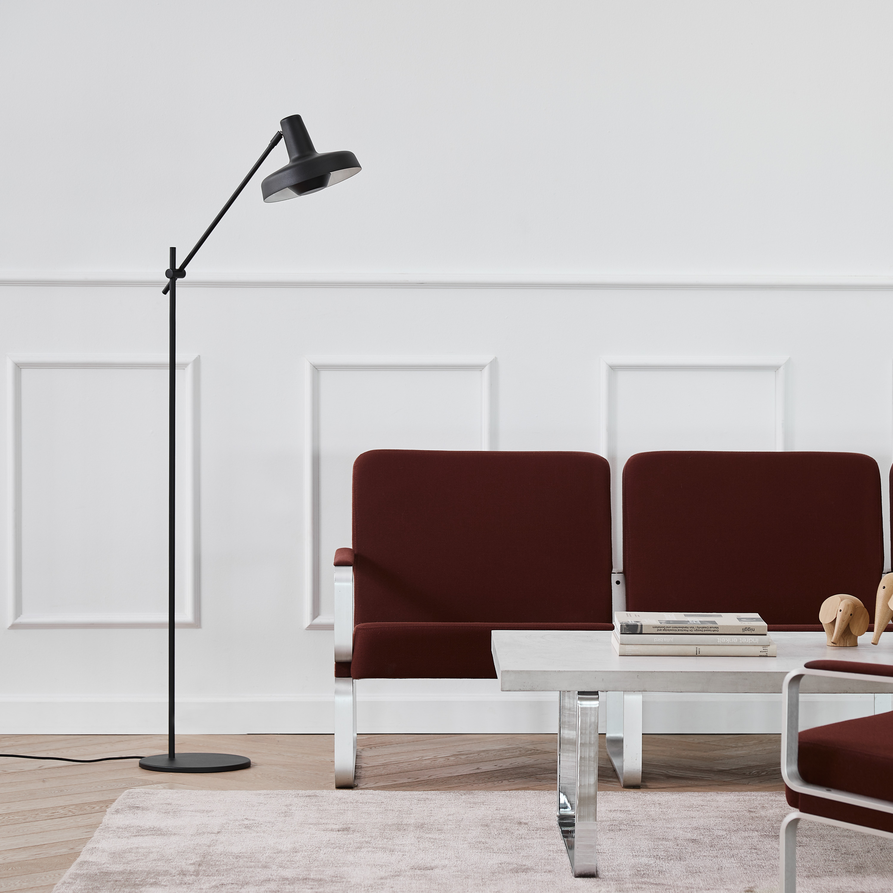 Grupa Arigato Lattiavalaisin Palace Black