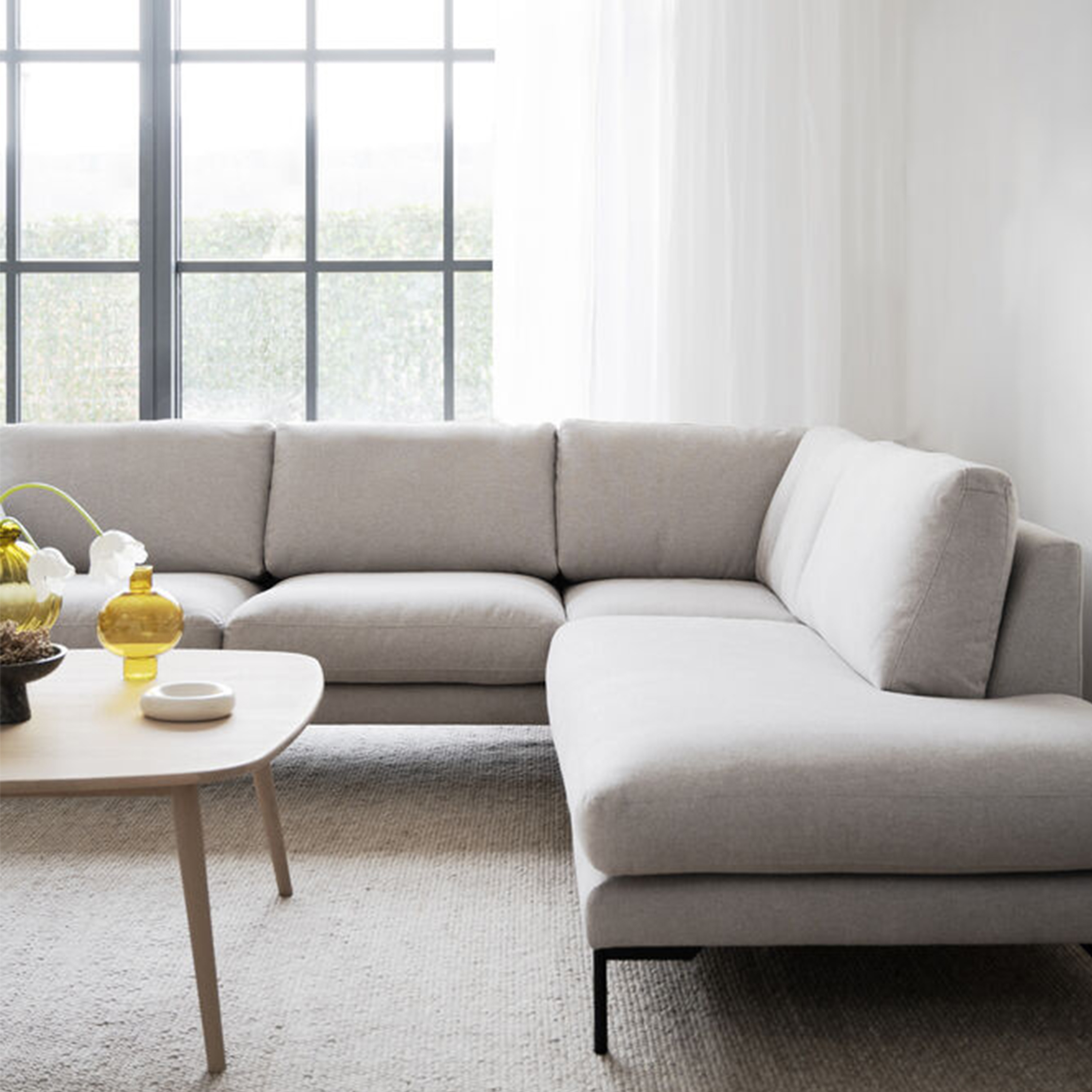 Rowico Home Tompkins Soffbord Vitpigmenterad 90x90cm