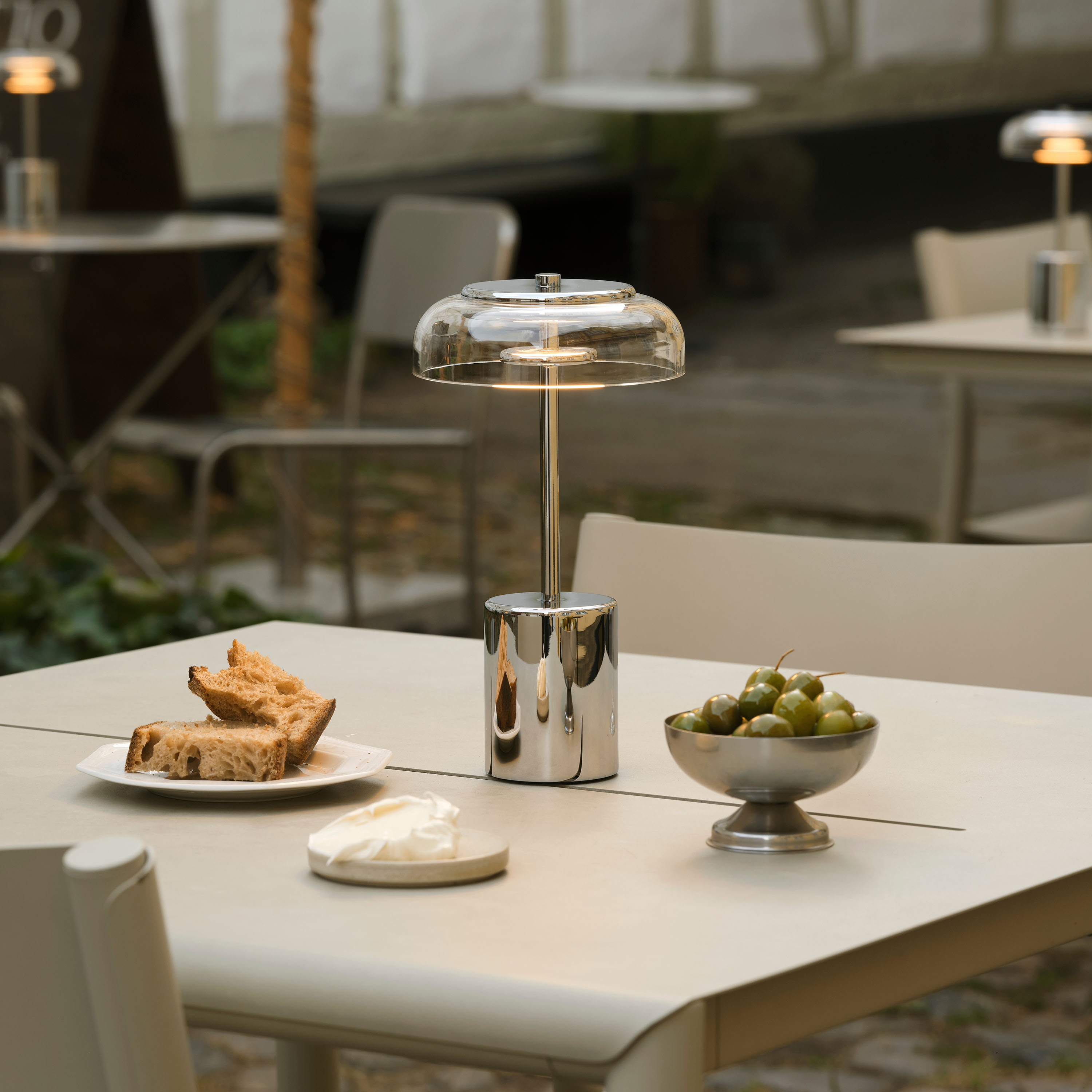 Nuura Blossi Mini Portabel Bordslampa Chrome/Clear