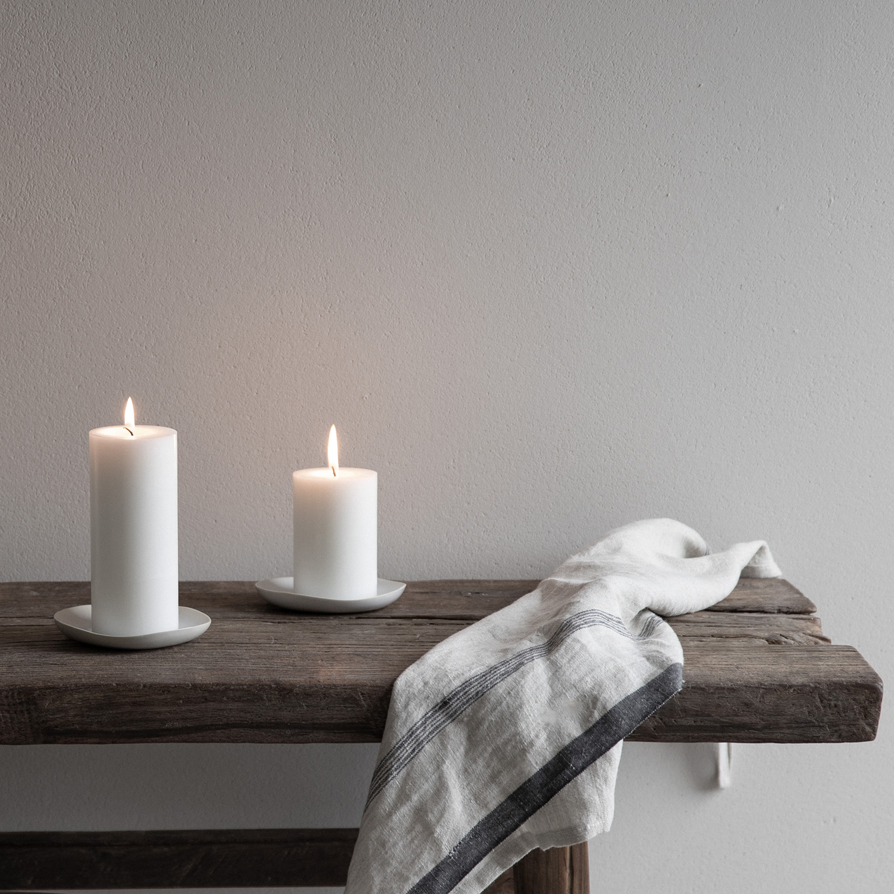 Tell me more Stearinljus Medium