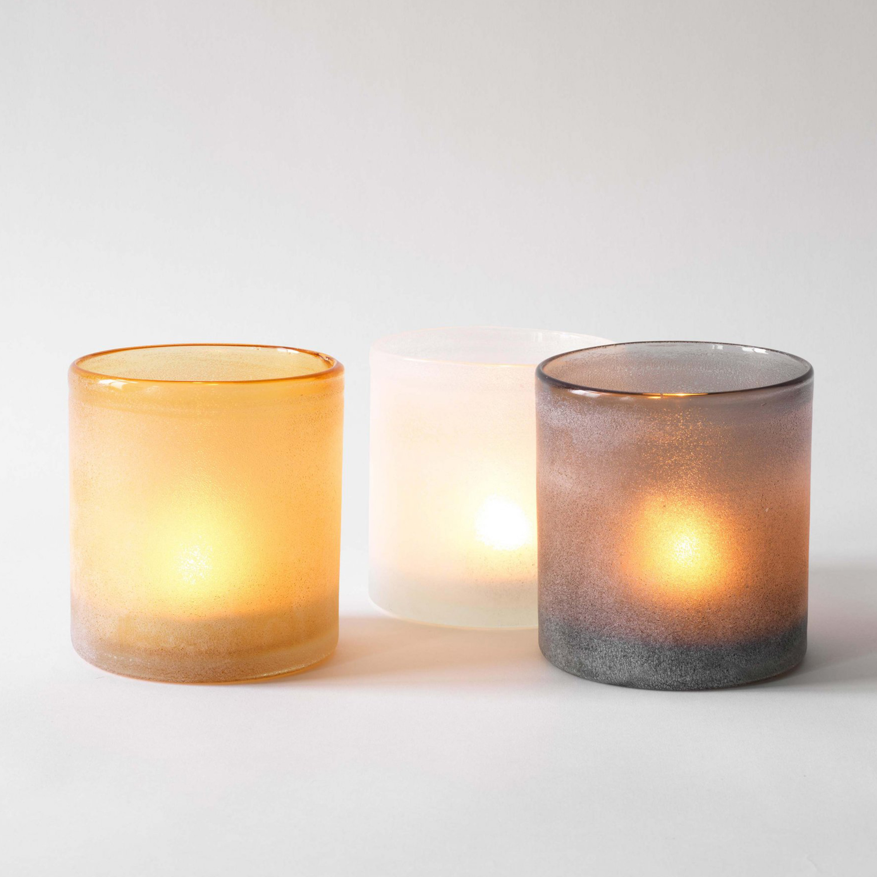 Tell me more Frost Ljuslykta White M