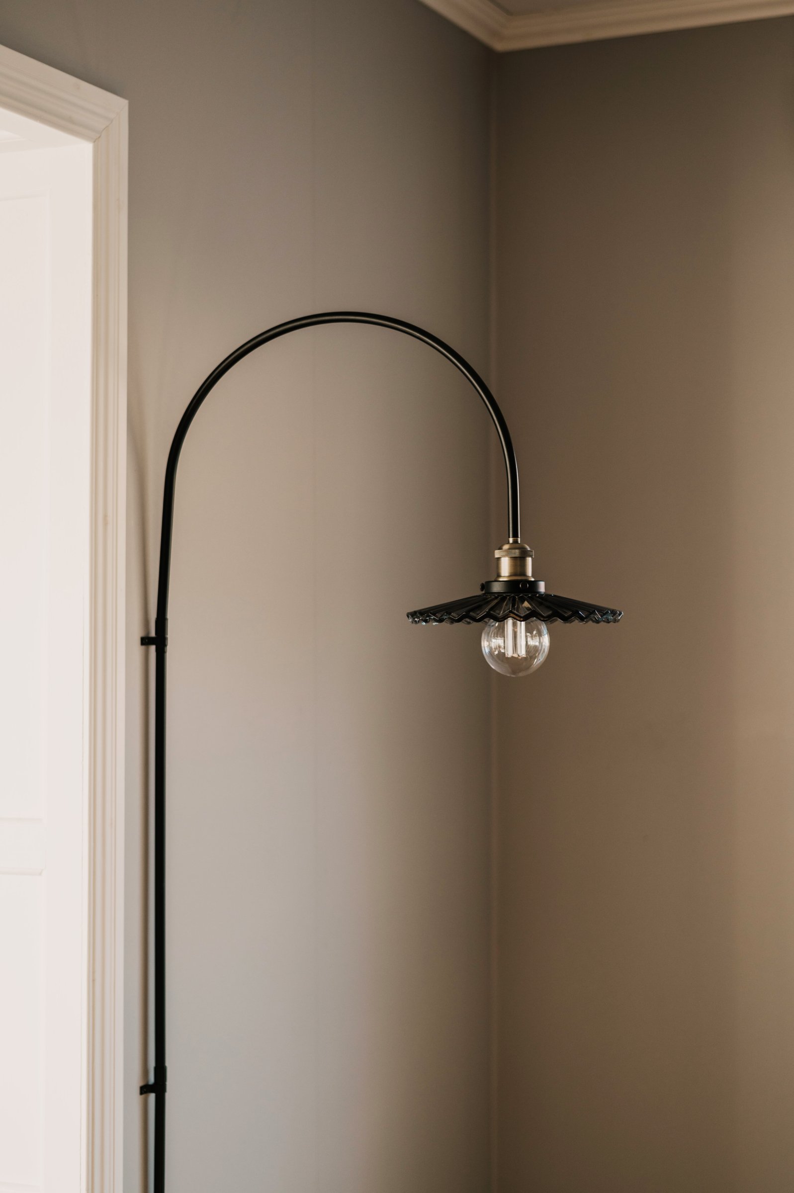 Globen Lighting Cobbler Vegglampe Røyk 150cm