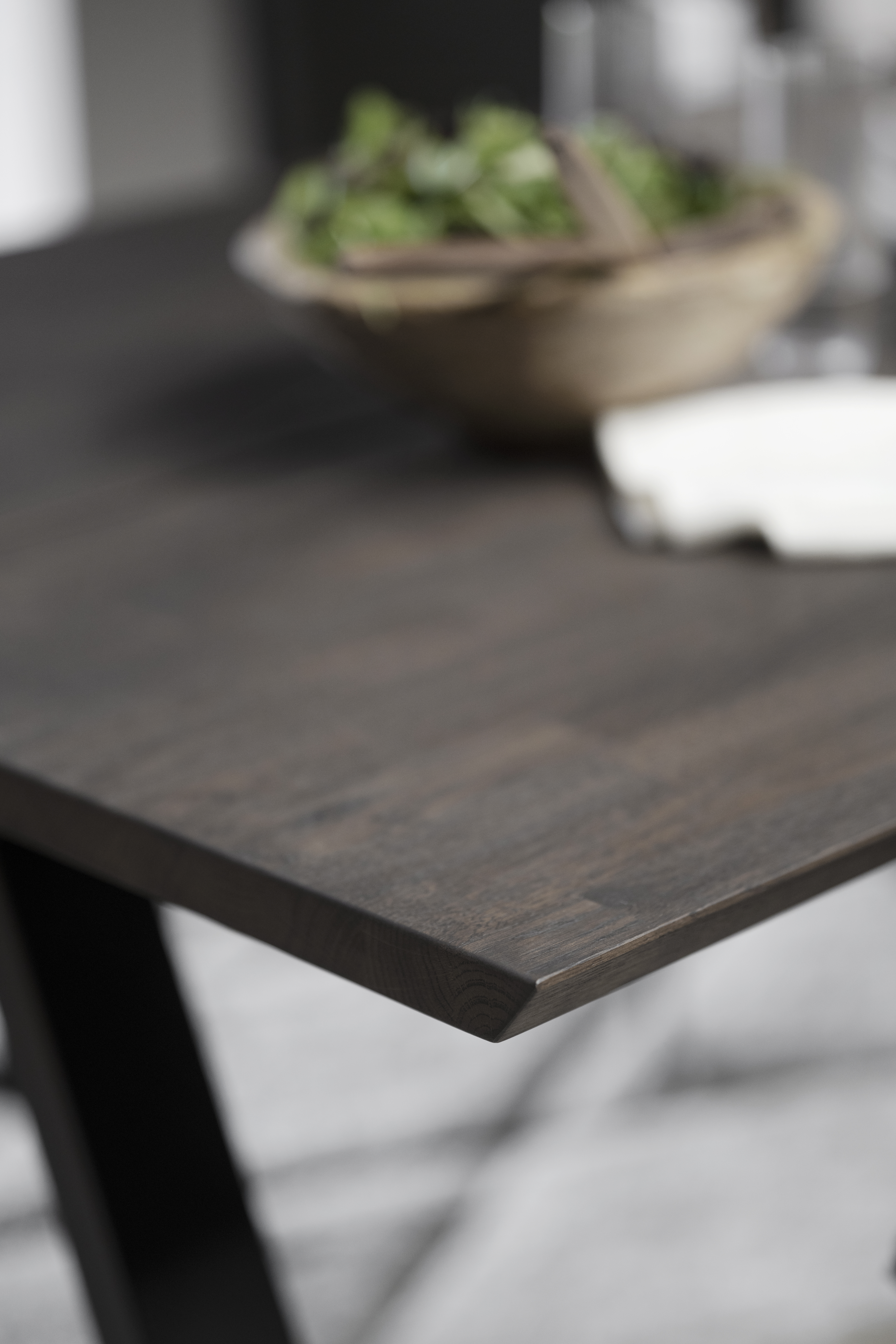 Rowico Home Carradale Esstisch Braun Eiche/Schwarz 170cm