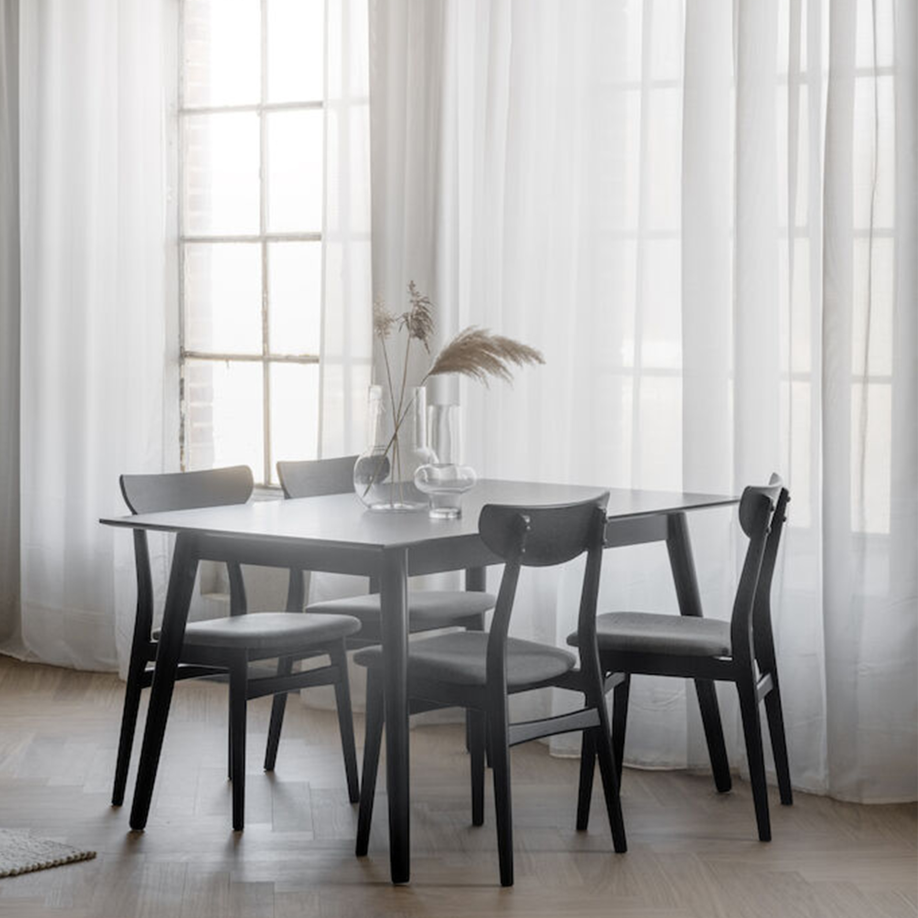 Rowico Home Lotta Matbord Svart 140x90cm