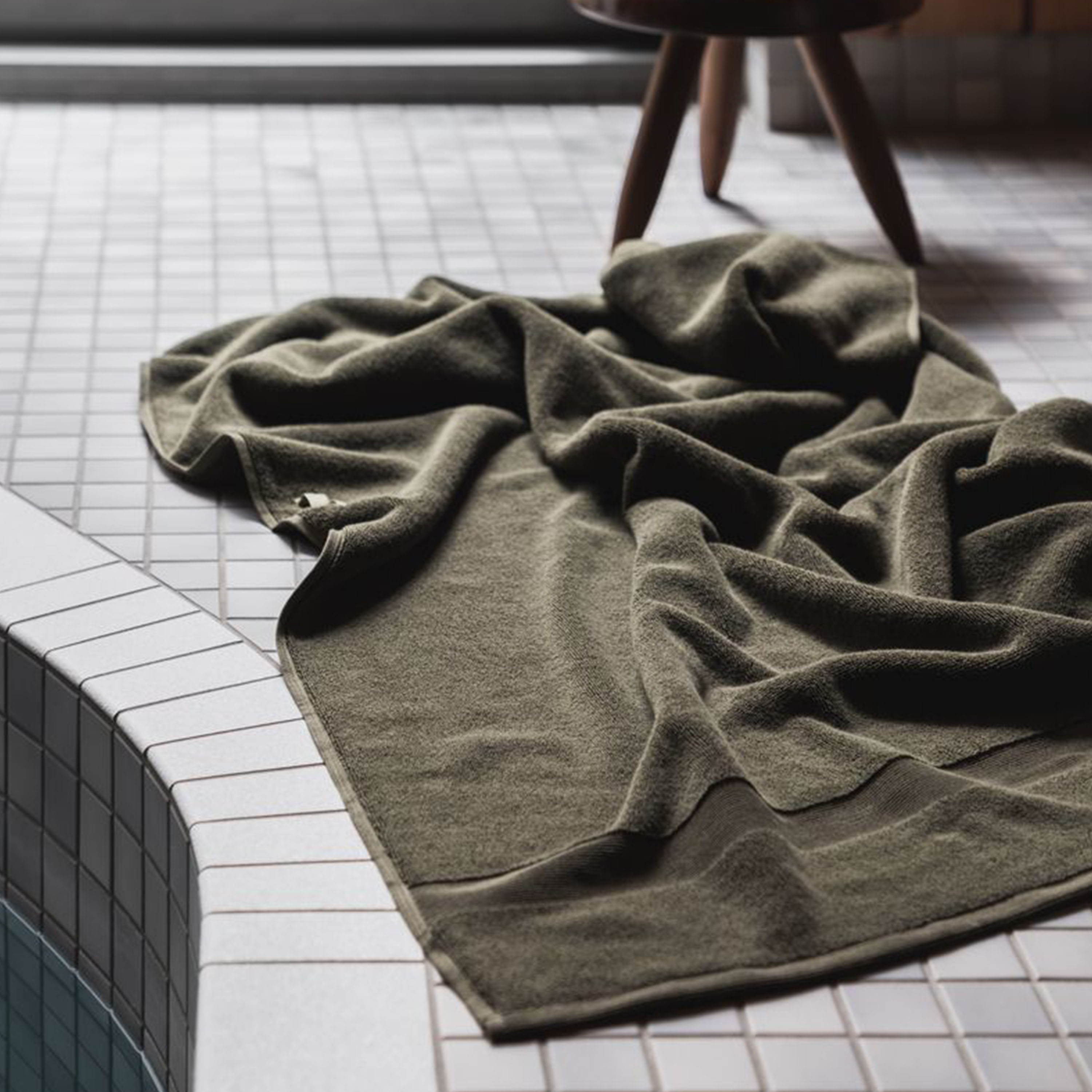 Høie Spa Handduk Olivgrön 100x150