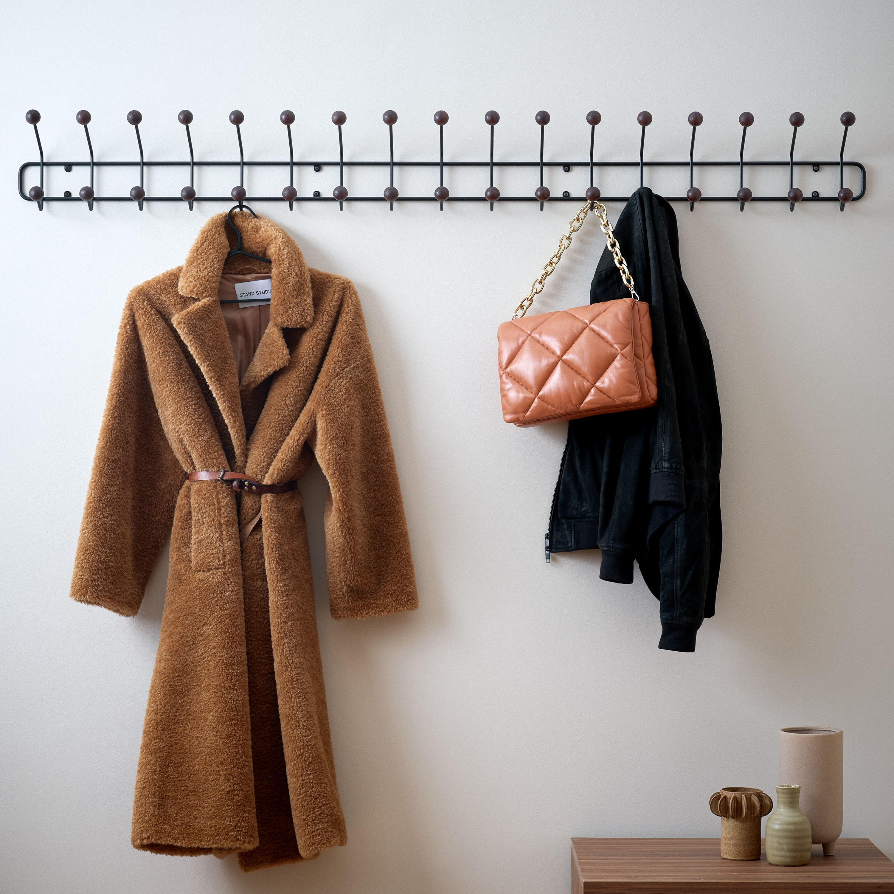 Maze Bill Horizontale Garderobenleiste Schwarz/Walnuss Ton 173cm