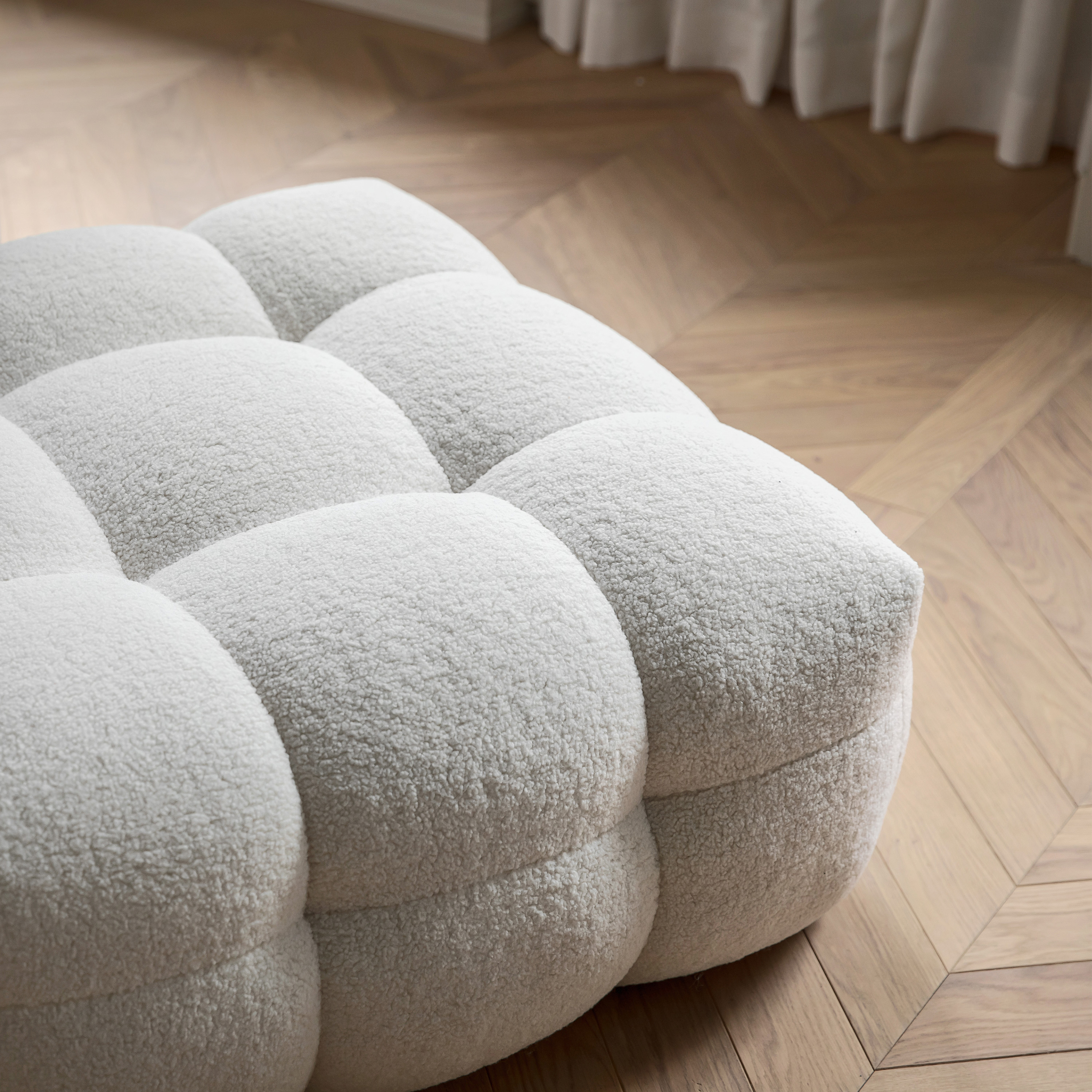 Sleepo Collection Billie Sittpuff Creme Teddy Large