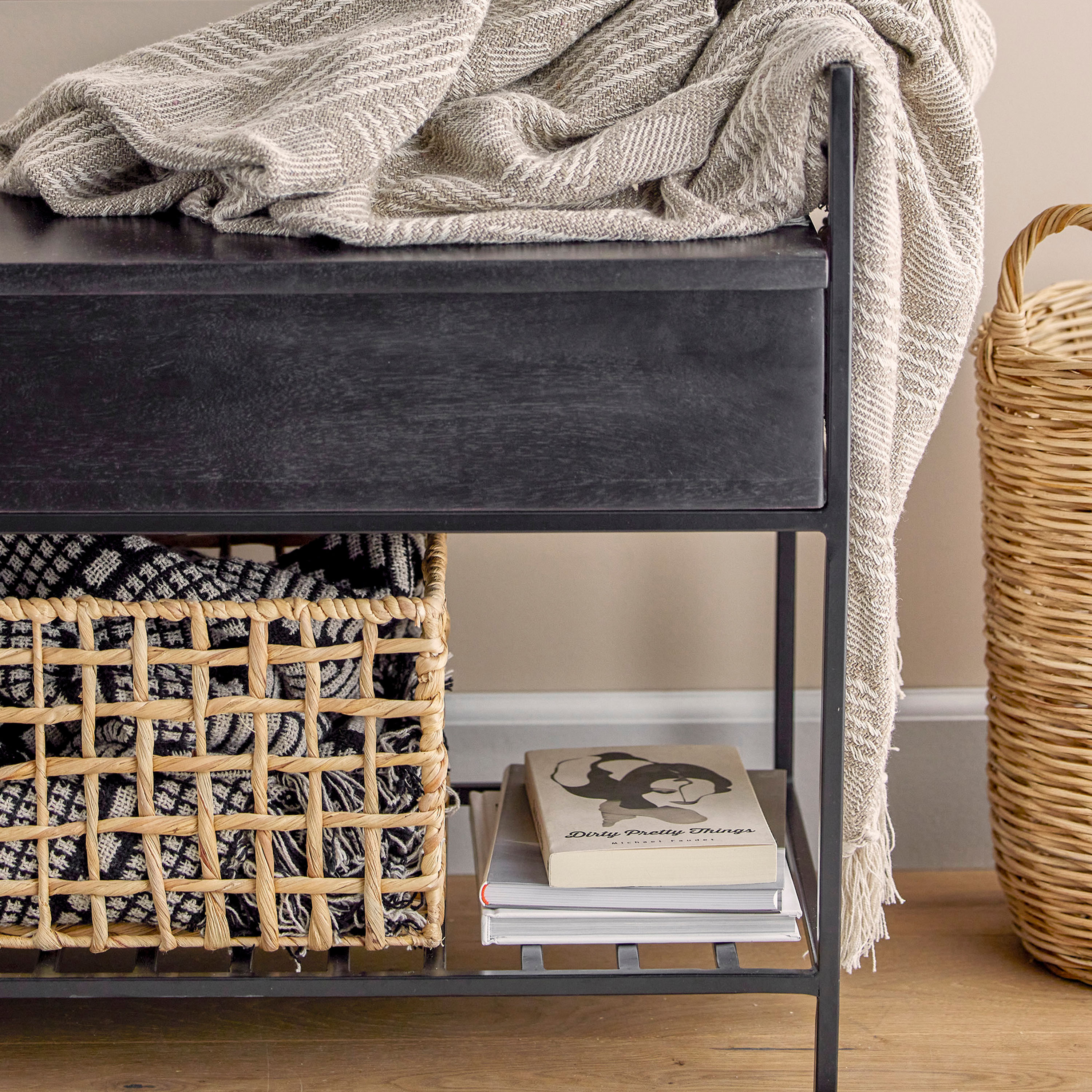 Bloomingville Abelone Bank Black 102cm