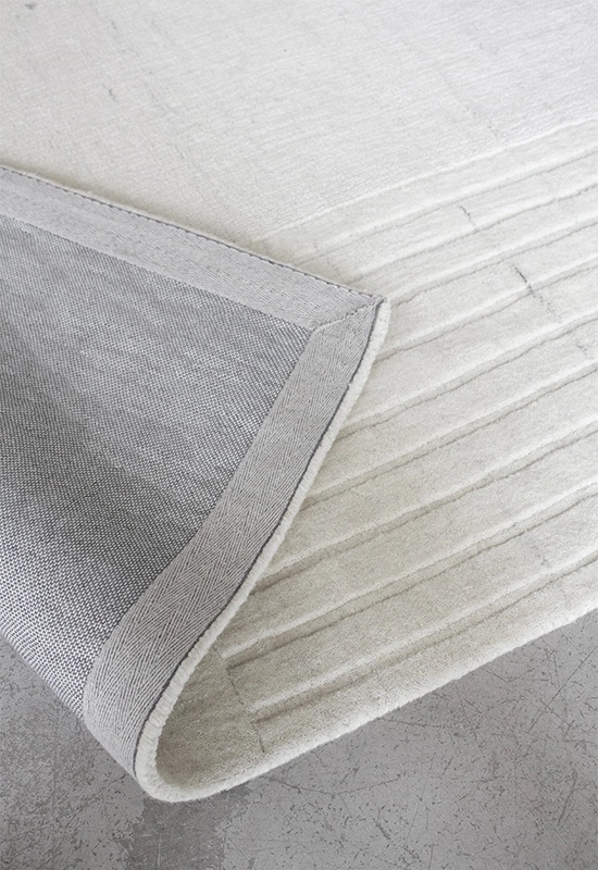 Layered Circular Ullmatta Bone White 220x350