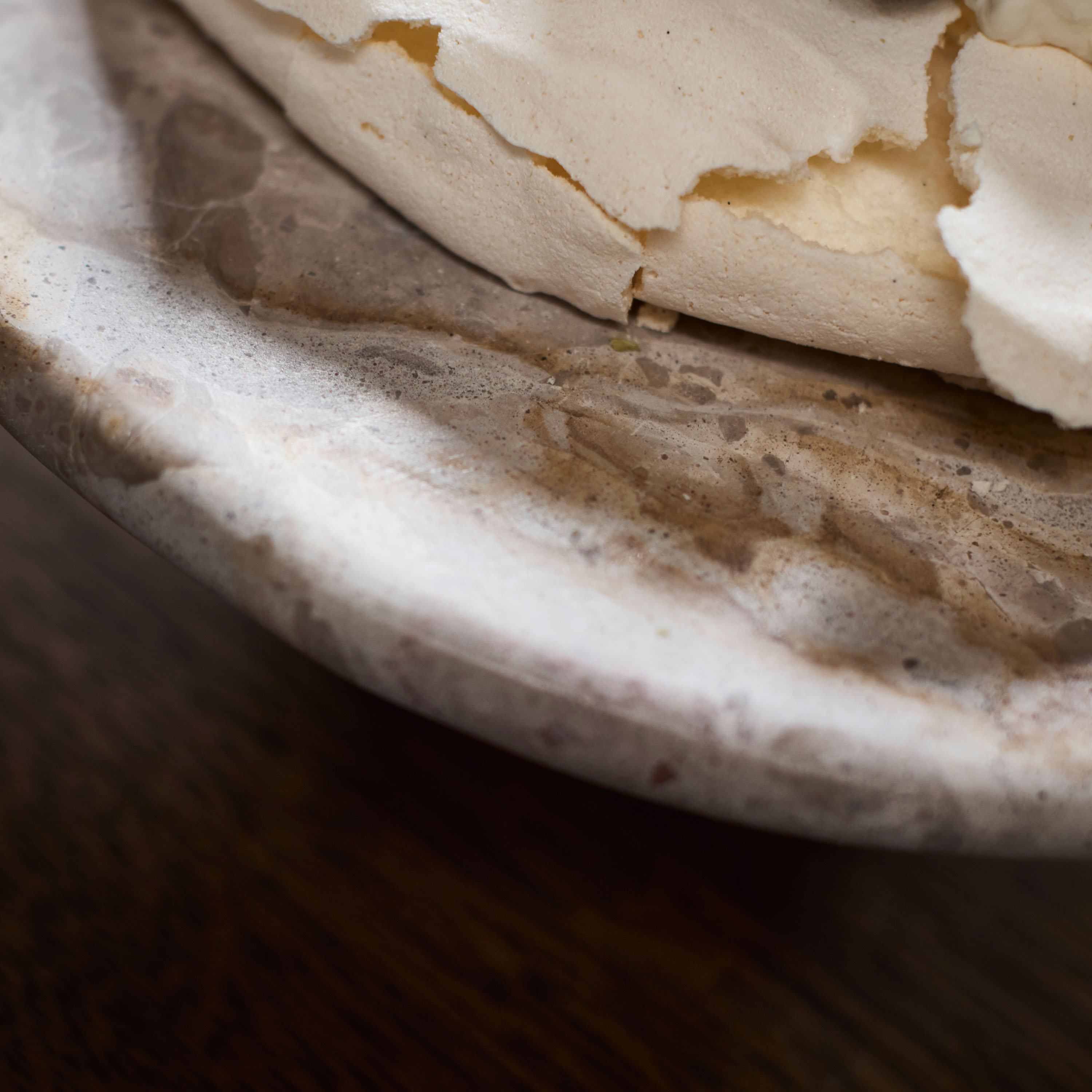 Muubs Vita Tårtfat Seashell Ø30