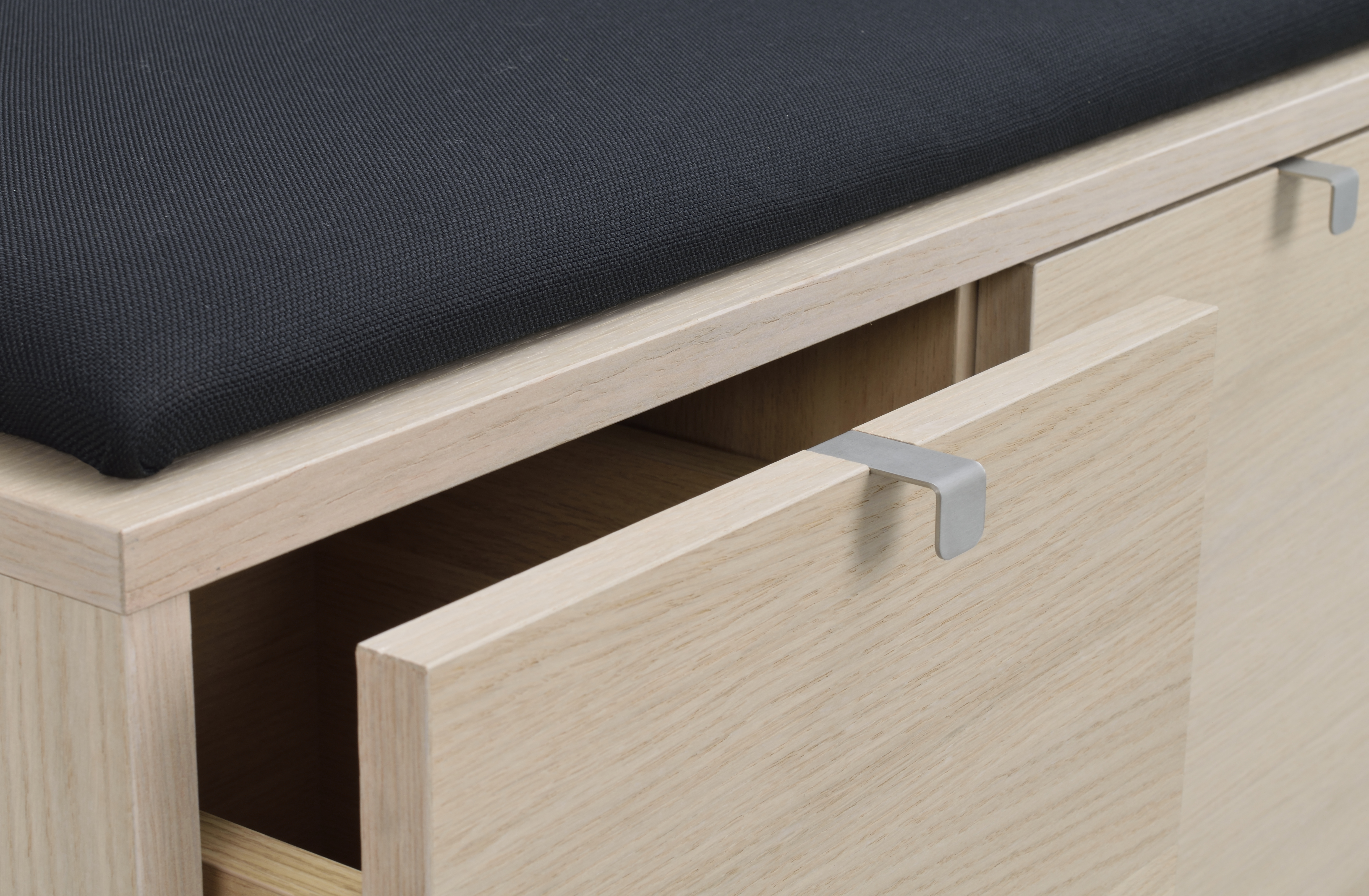 Rowico Home Confetti Bänk 3 Vitpigmenterad/Svart