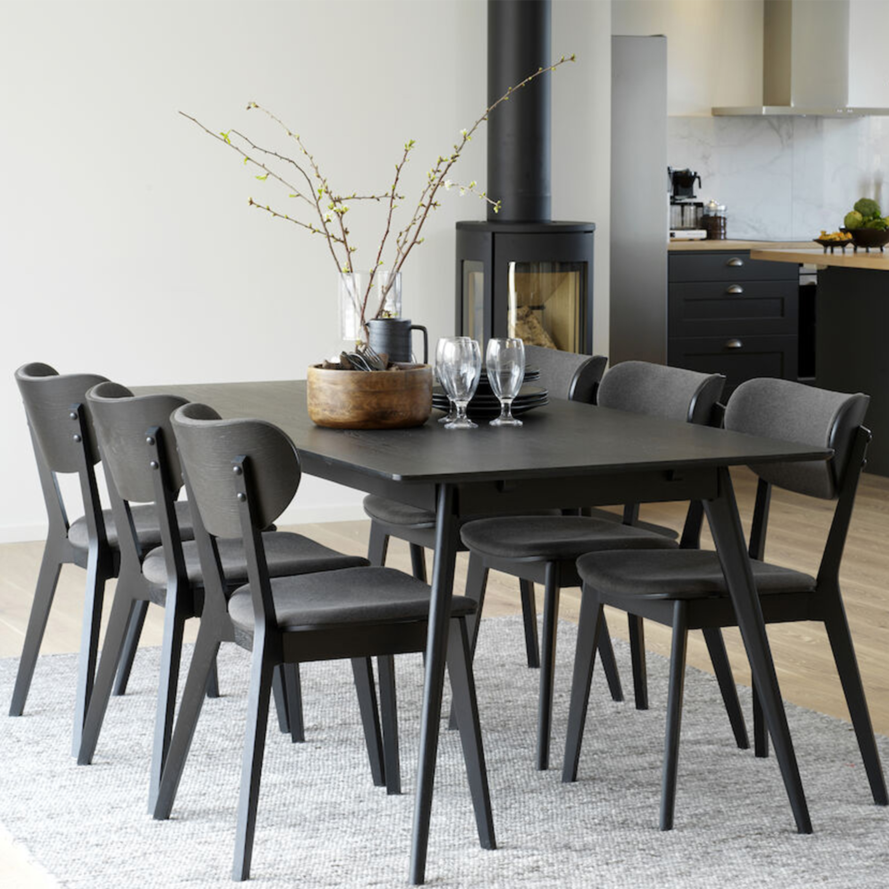 Rowico Home Yumi Matbord Svartbetsad 190cm