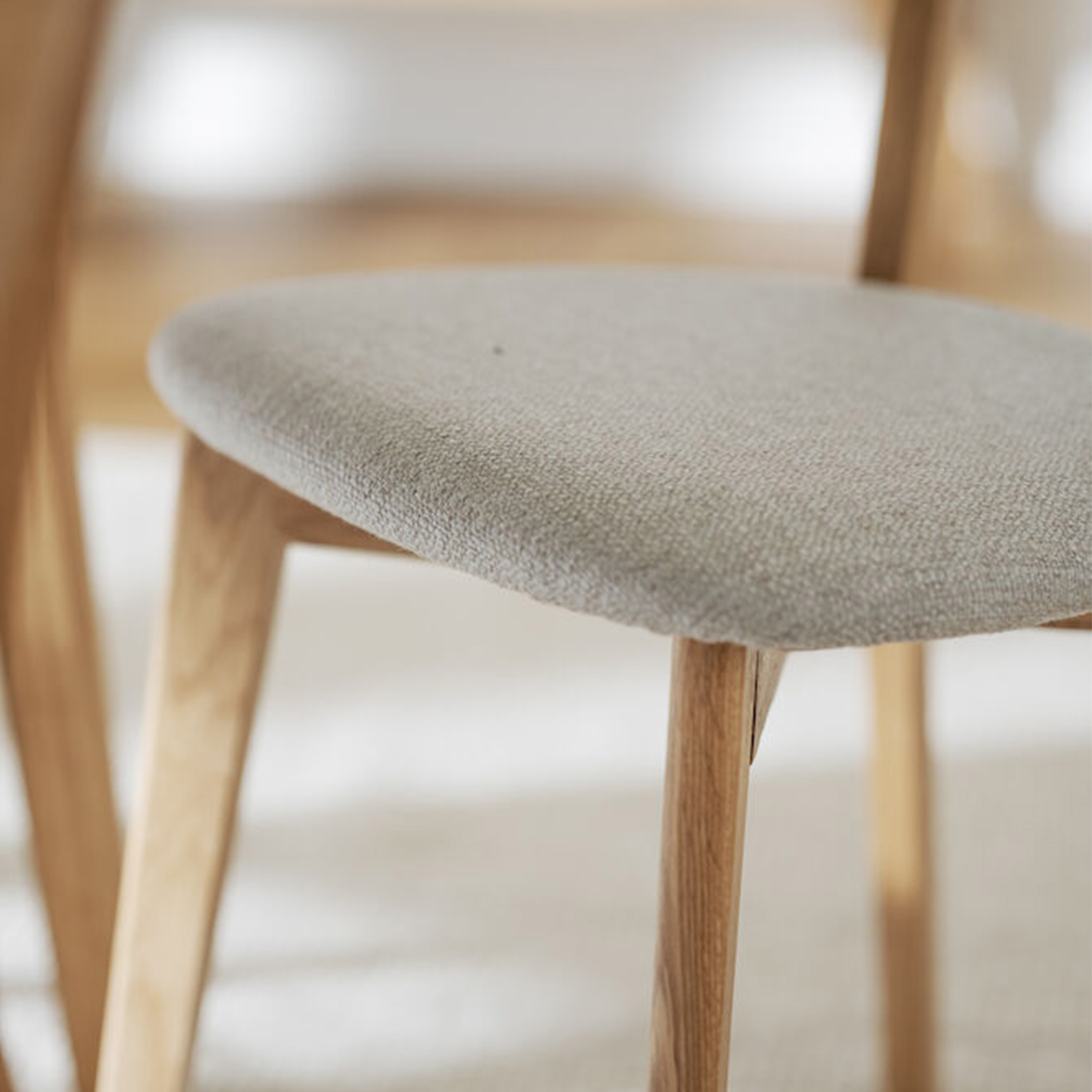 Rowico Home Ami Matstol Ek/Grå