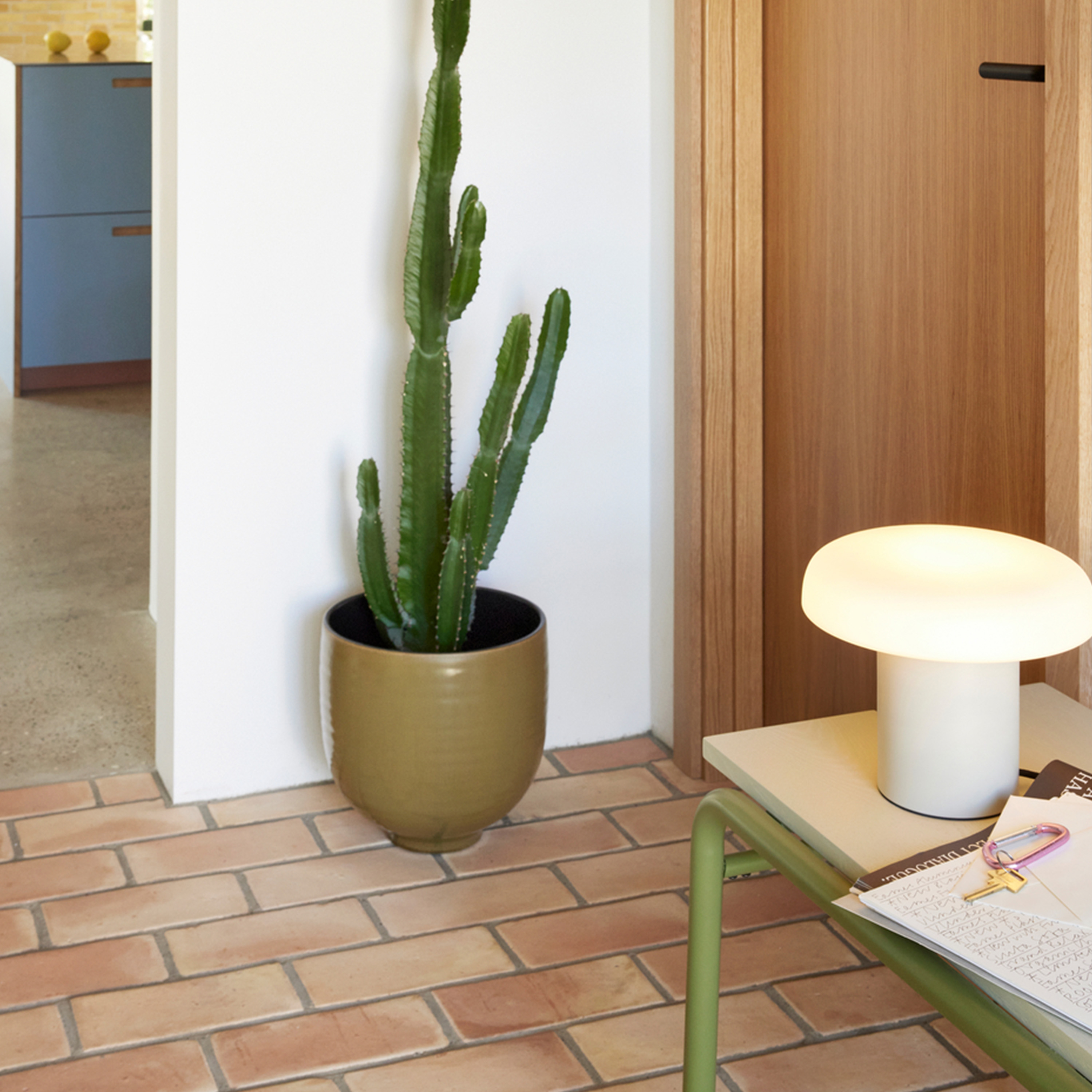 Hübsch Ateliers Pöytävalaisin Sand/White Ø25cm