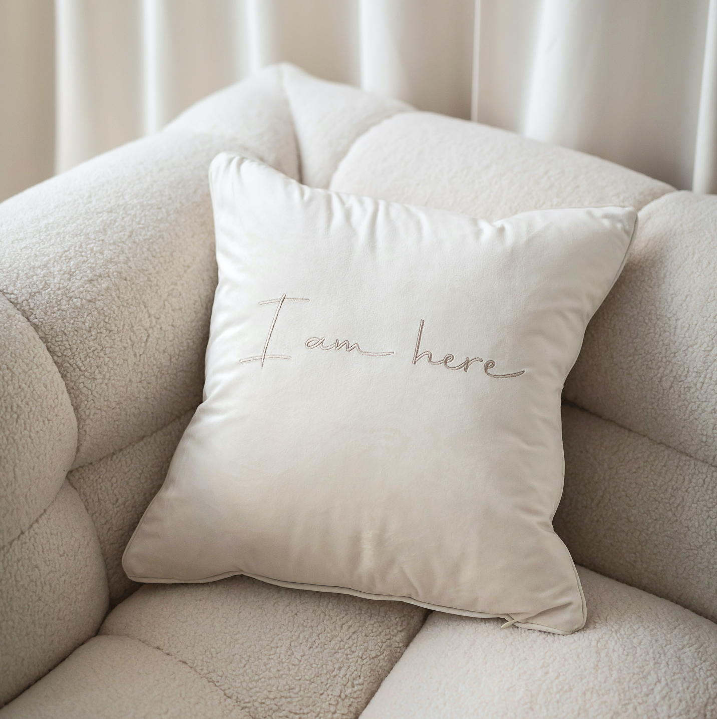Sleepo Collection - I am here Tyynynpäällinen Offwhite Valkoinen - 100% Polyester