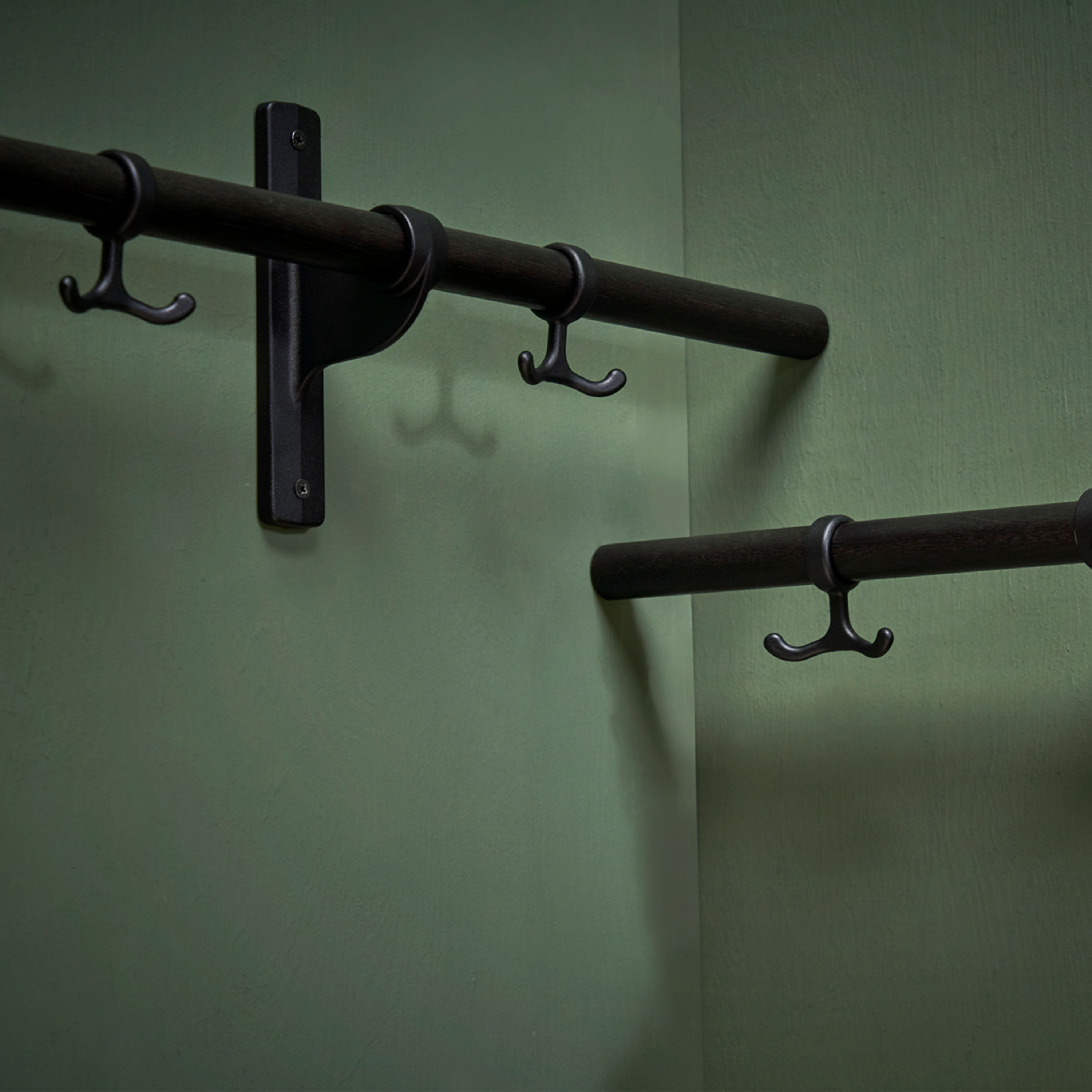 Essem Design Nostalgi Kroklist Svart/Svart 100cm