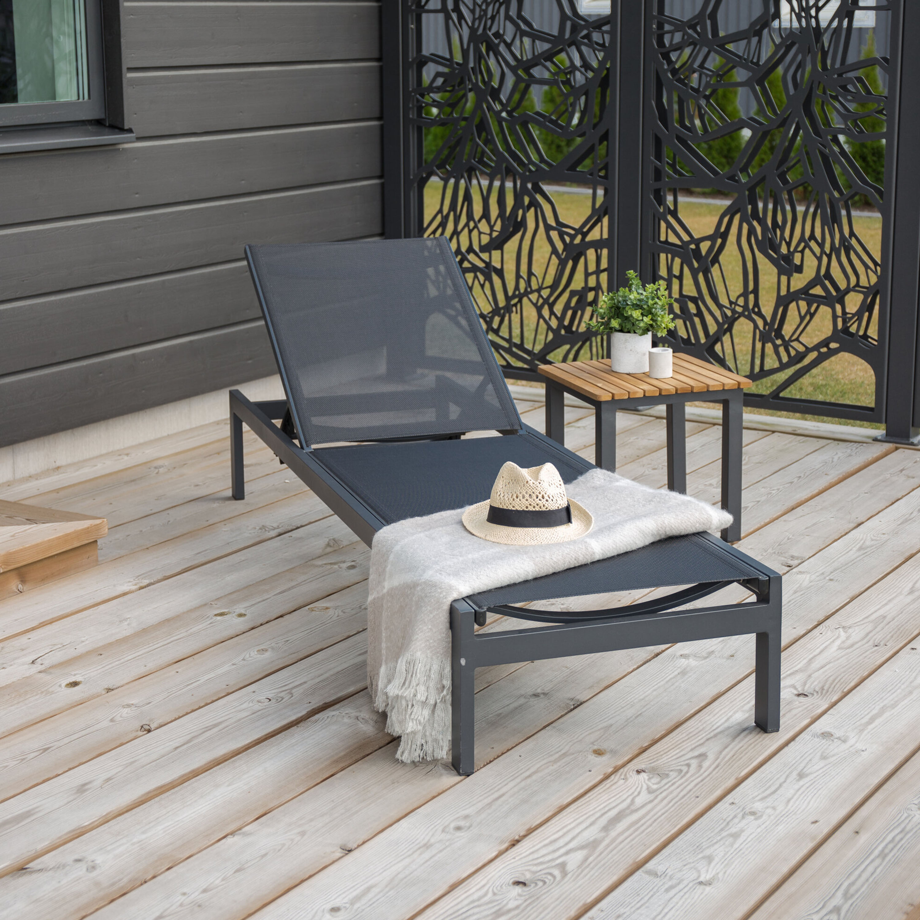 Venture Home Copacabana Solstol Black