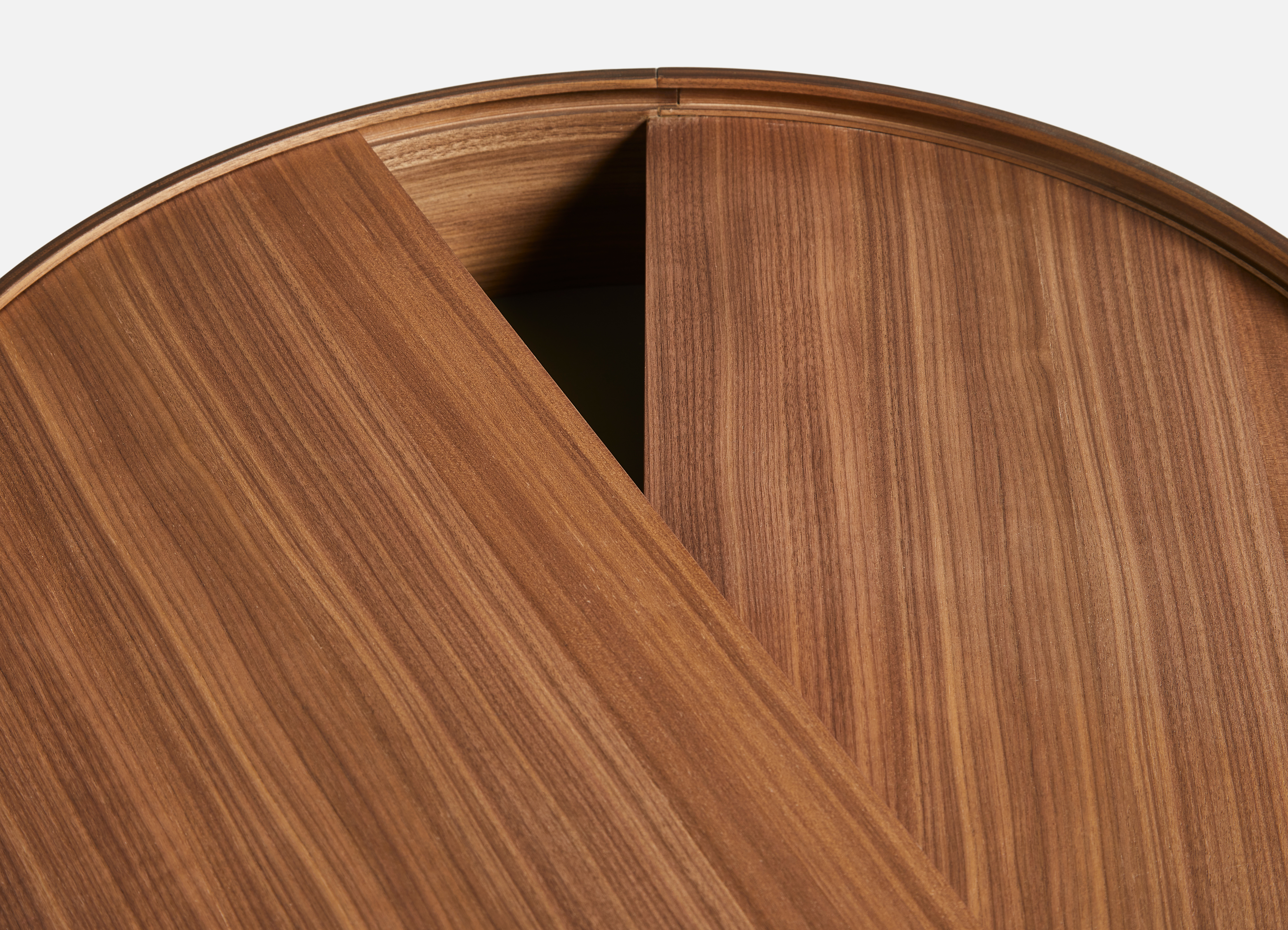 Woud Arc Soffbord Walnut Ø66