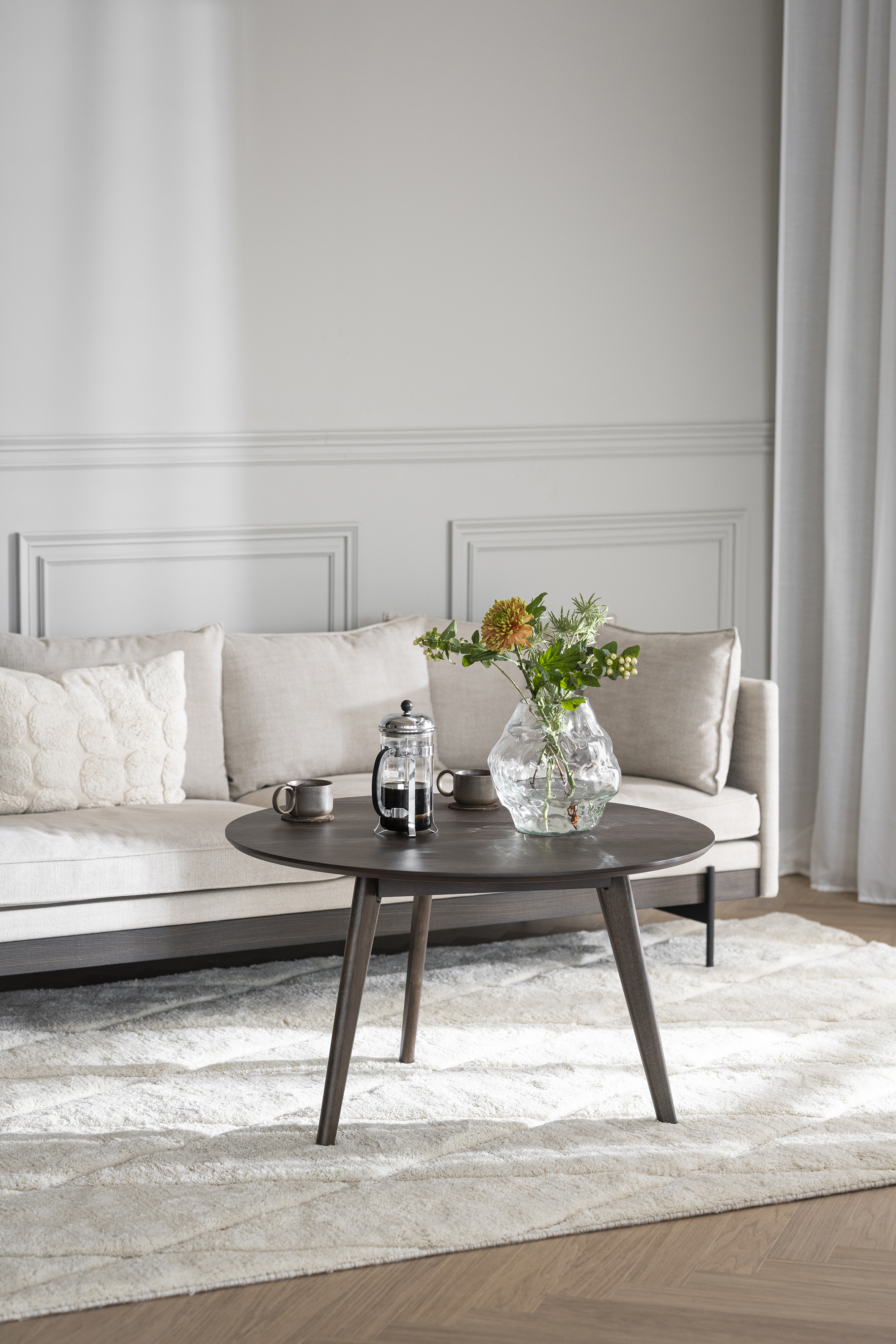 Rowico Home Yumi Couchtisch Braun Ø90