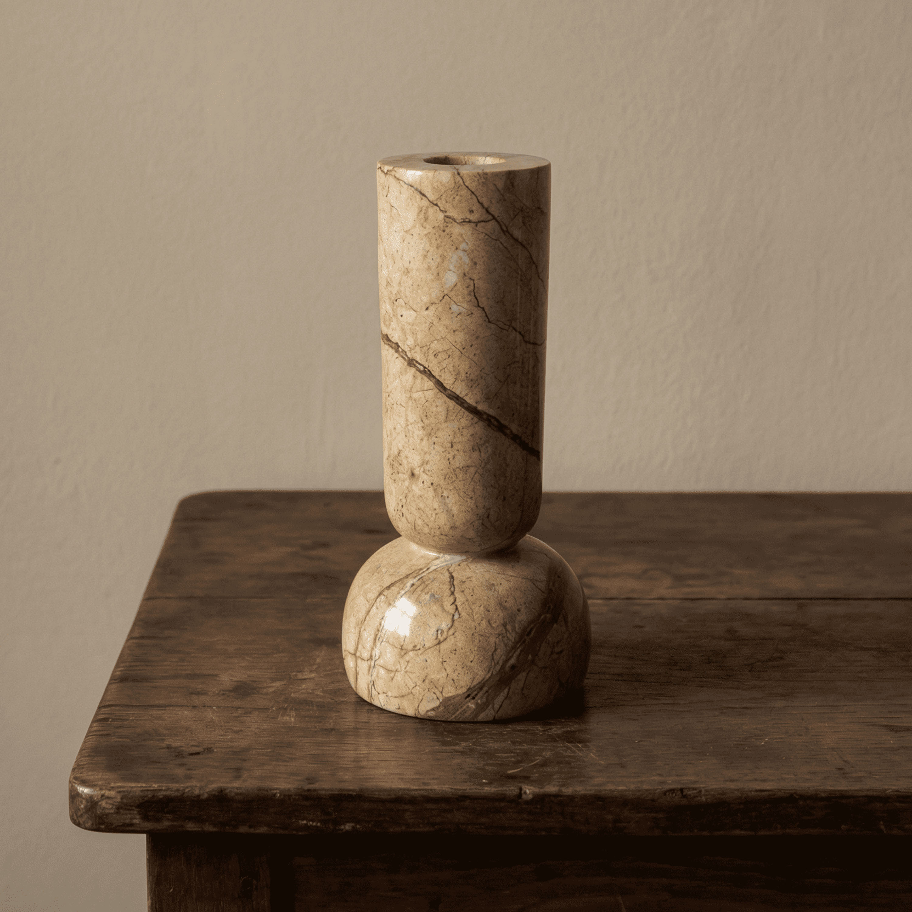 Jakobsdals Cyrene Ljusstake Beige 20cm