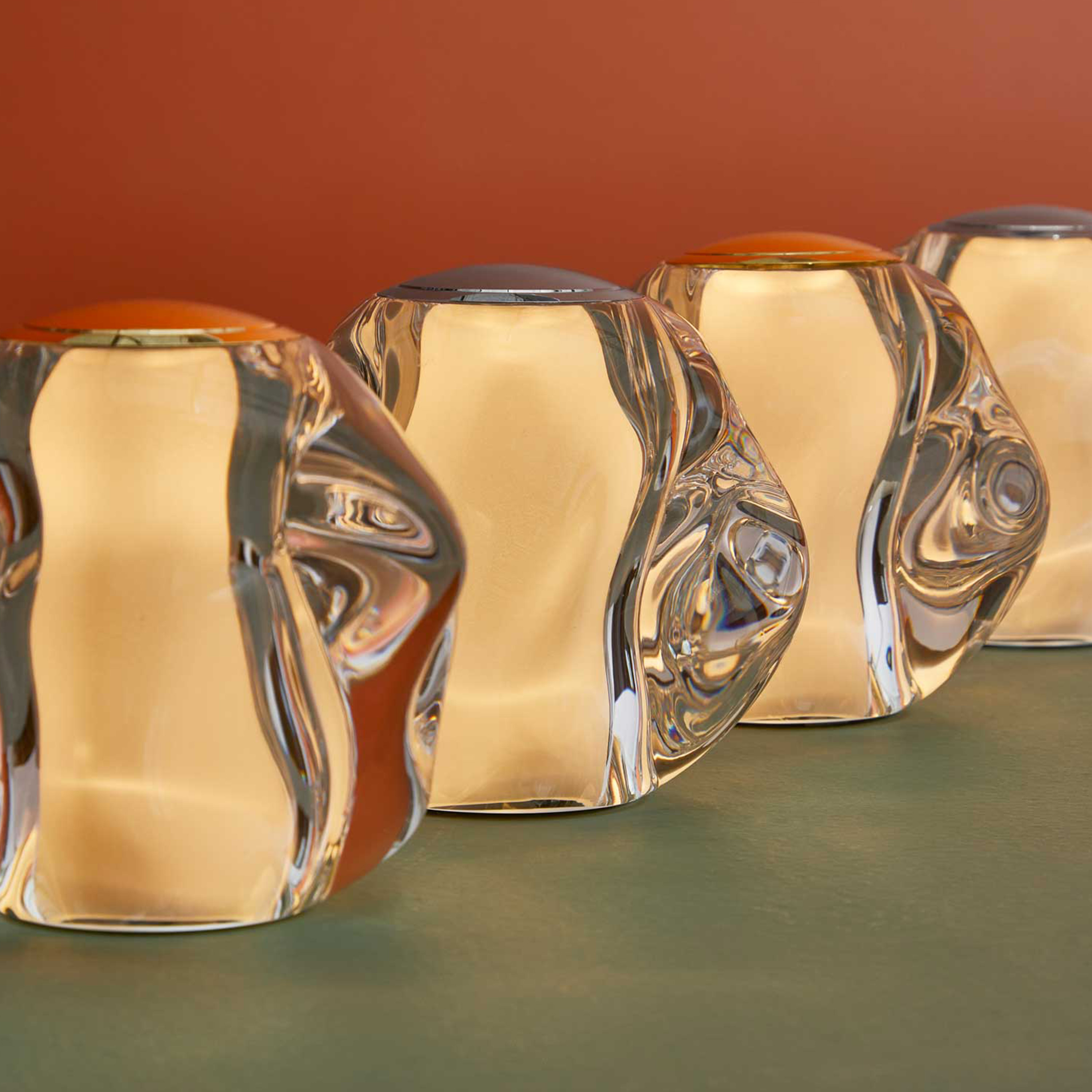 LOOM Design Ice Ball Portabel Bordlampe Chrome