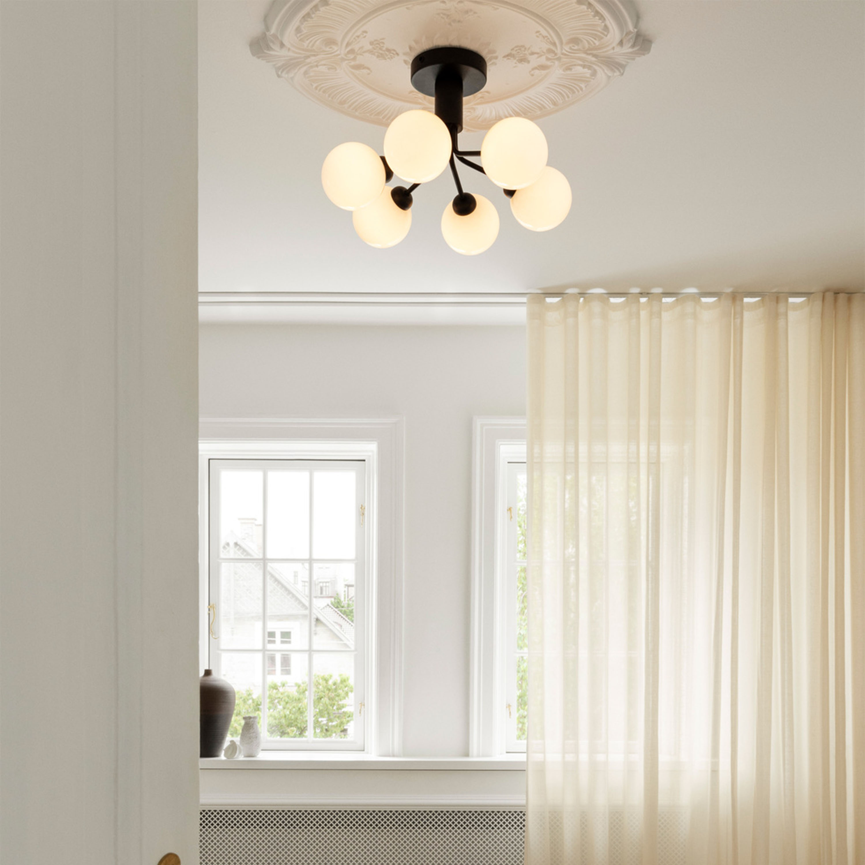 Nuura Apiales 6 Plafond Satin Black/Opal