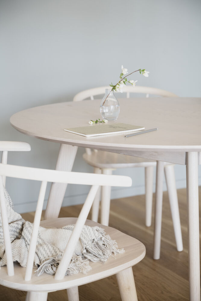 Rowico Home Carmen Matstol Vitpigmenterad