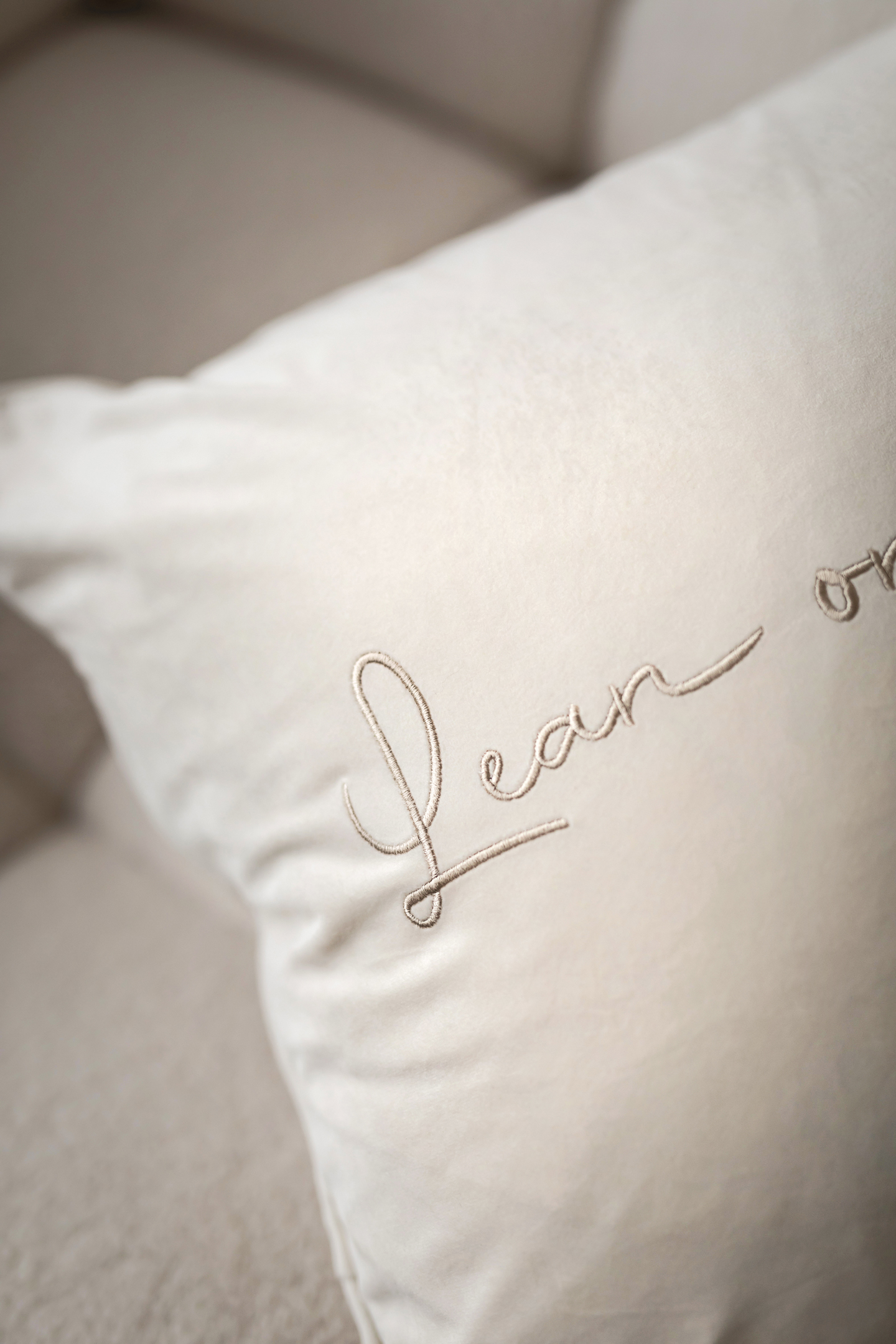 Sleepo Collection Lean on me Putevar Offwhite